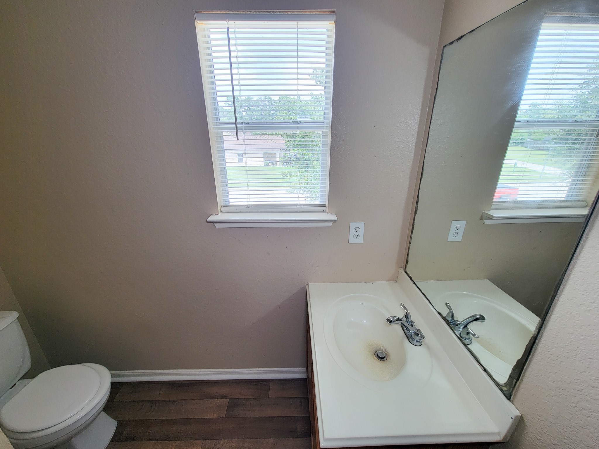 8106 Arrington Forest Lane Property Photo 30