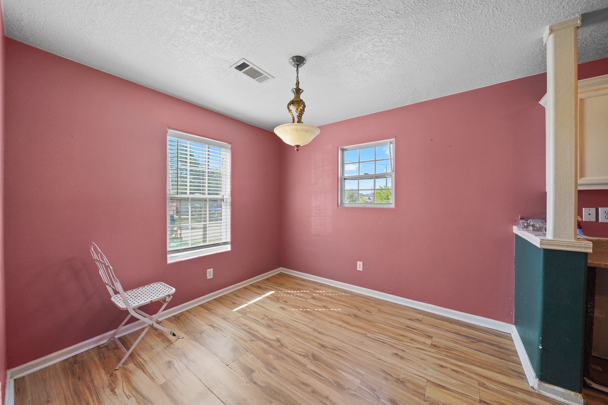 1704 Pannell Street Property Photo 3