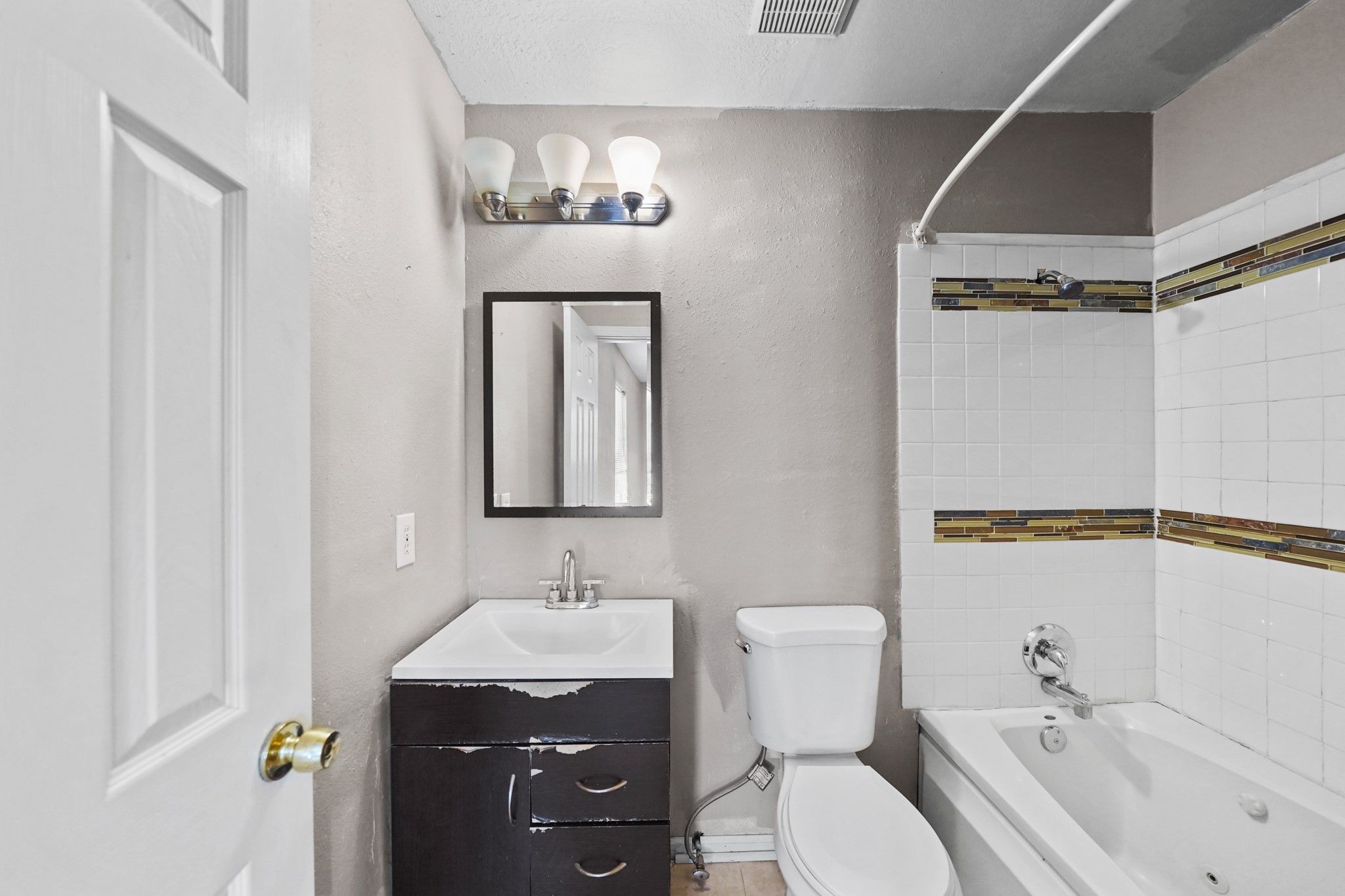 1704 Pannell Street Property Photo 10