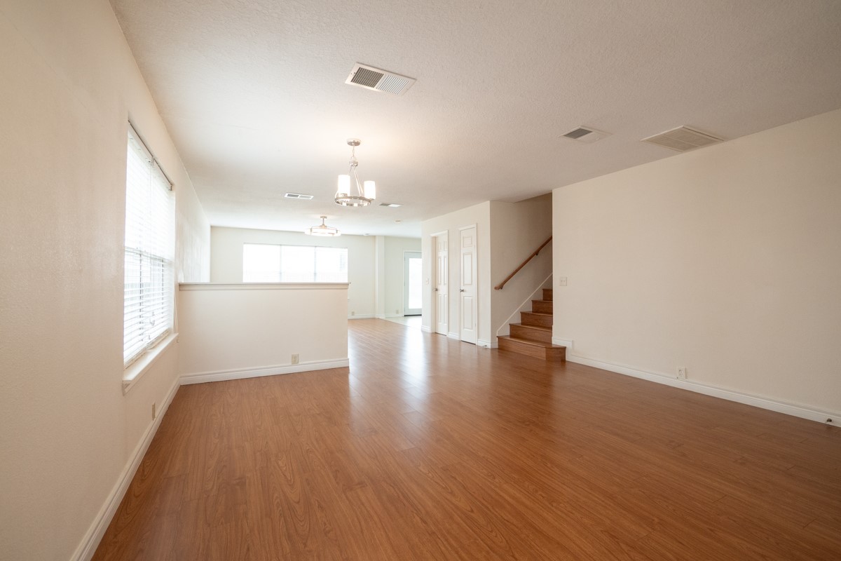 19718 Bluff Canyon Way Property Photo 5