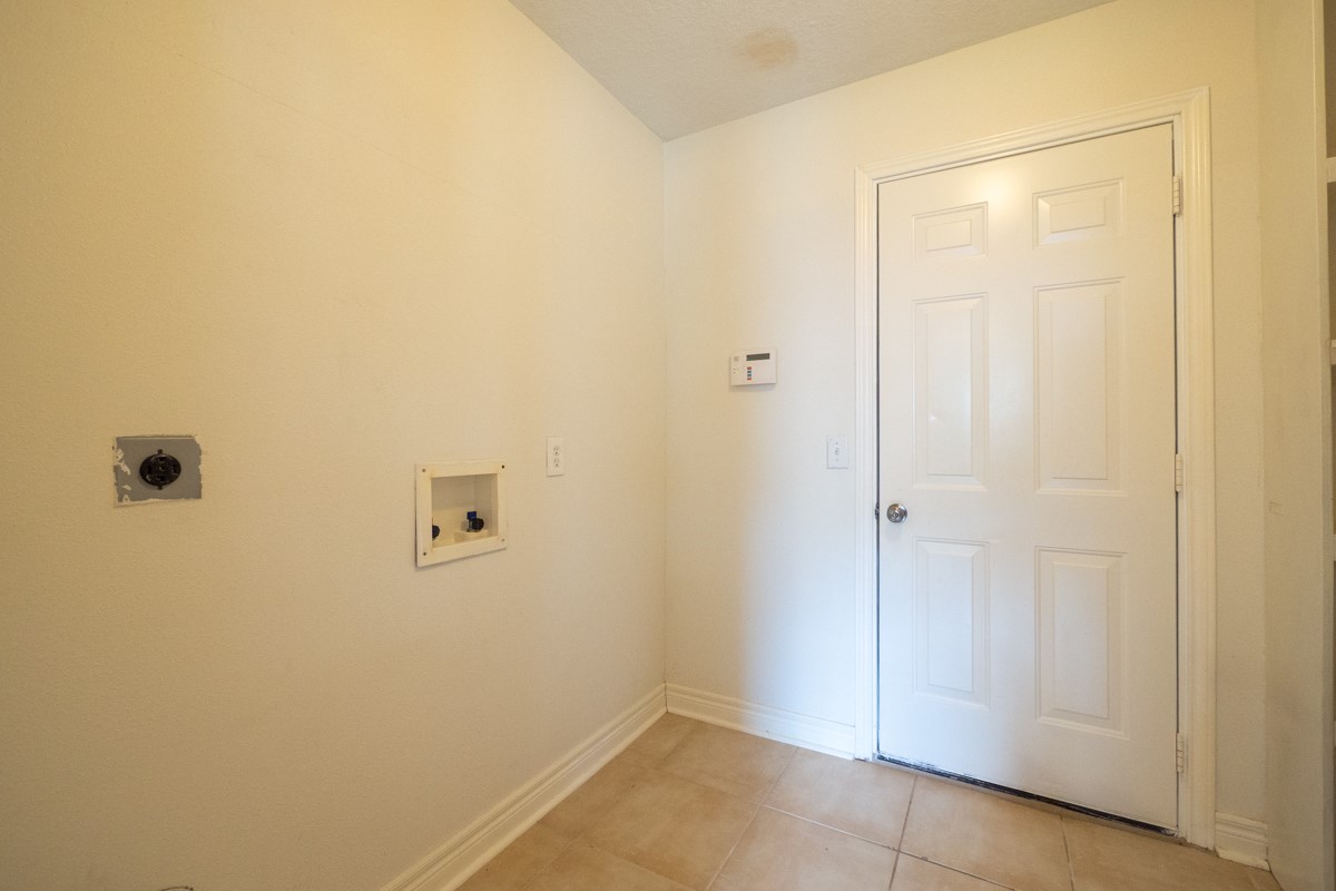 19718 Bluff Canyon Way Property Photo 12