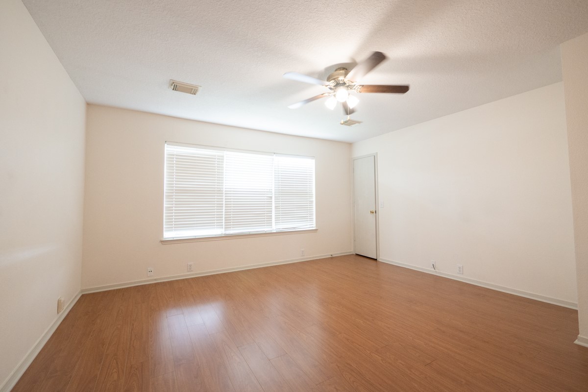 19718 Bluff Canyon Way Property Photo 15