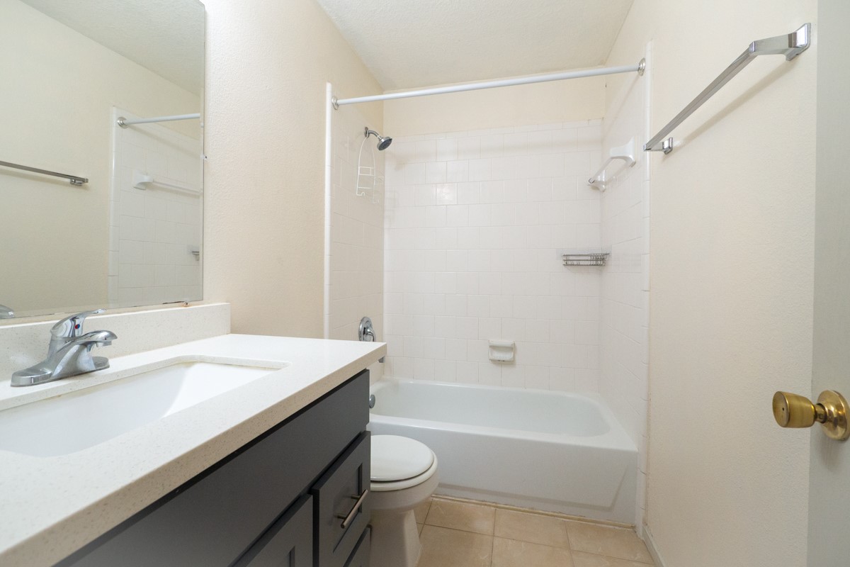 19718 Bluff Canyon Way Property Photo 20