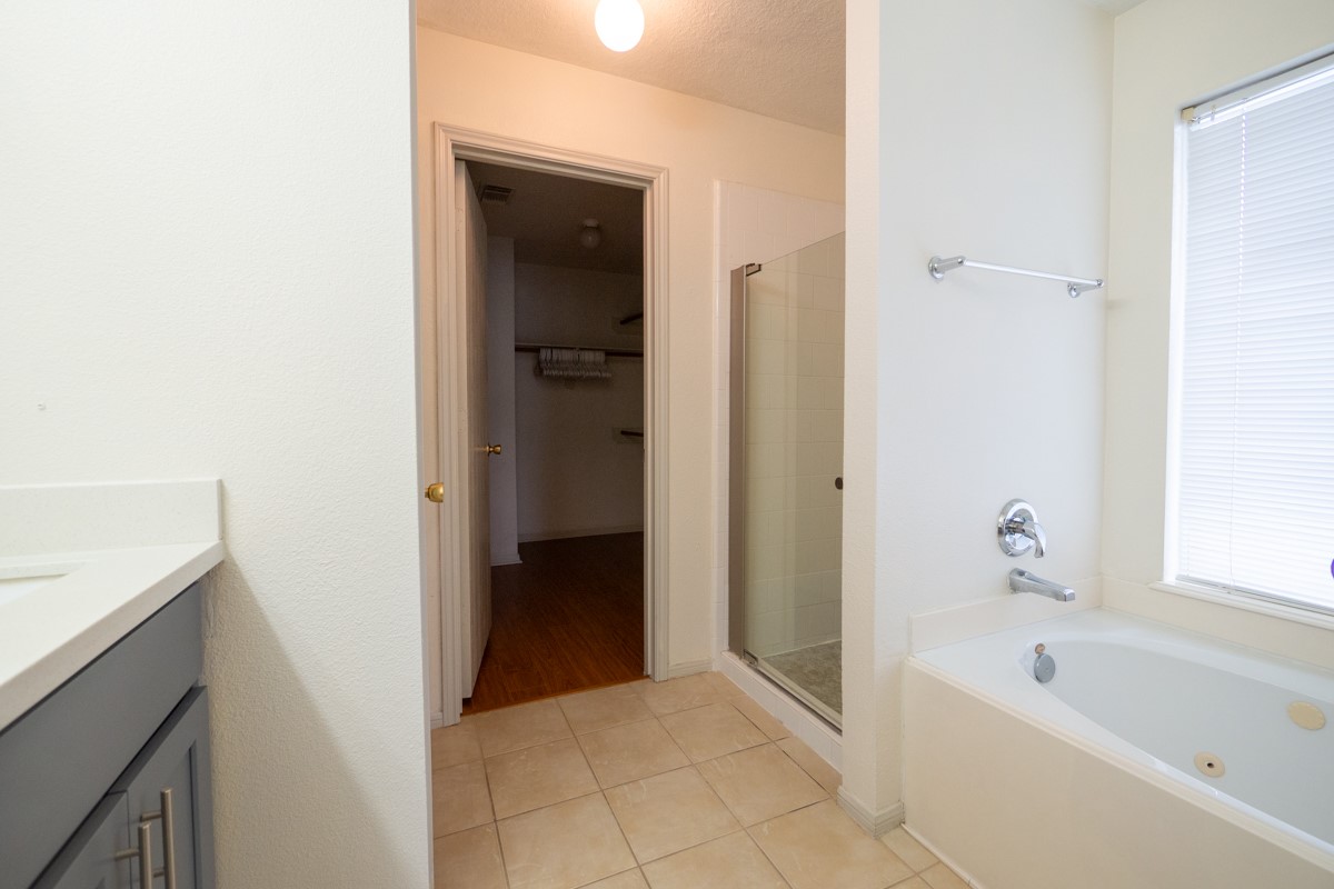 19718 Bluff Canyon Way Property Photo 27