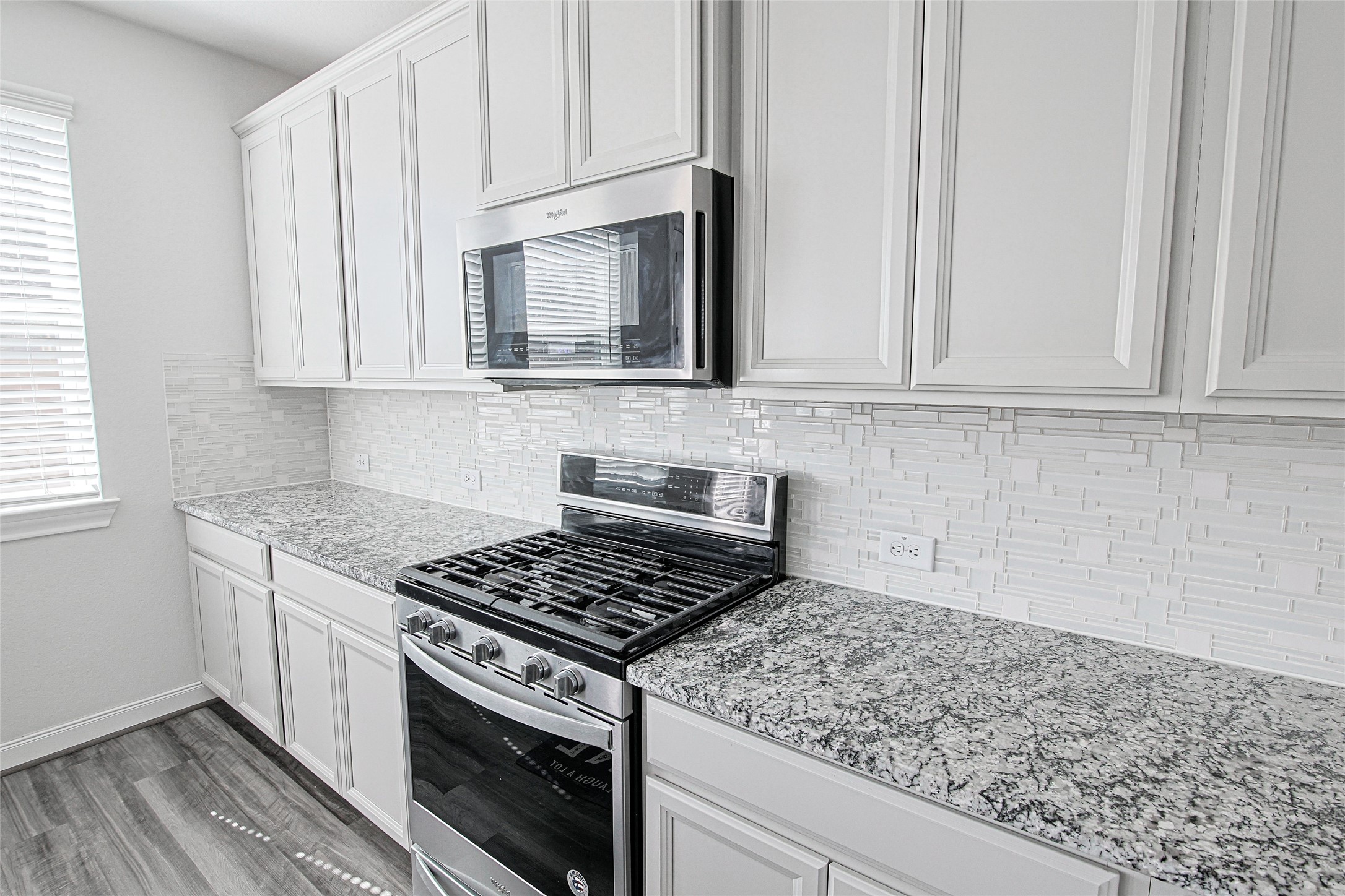 10005 Brickhouse Drive Property Photo 10