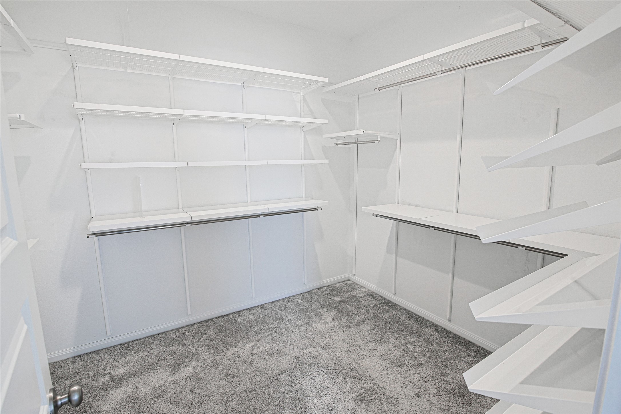 10005 Brickhouse Drive Property Photo 12