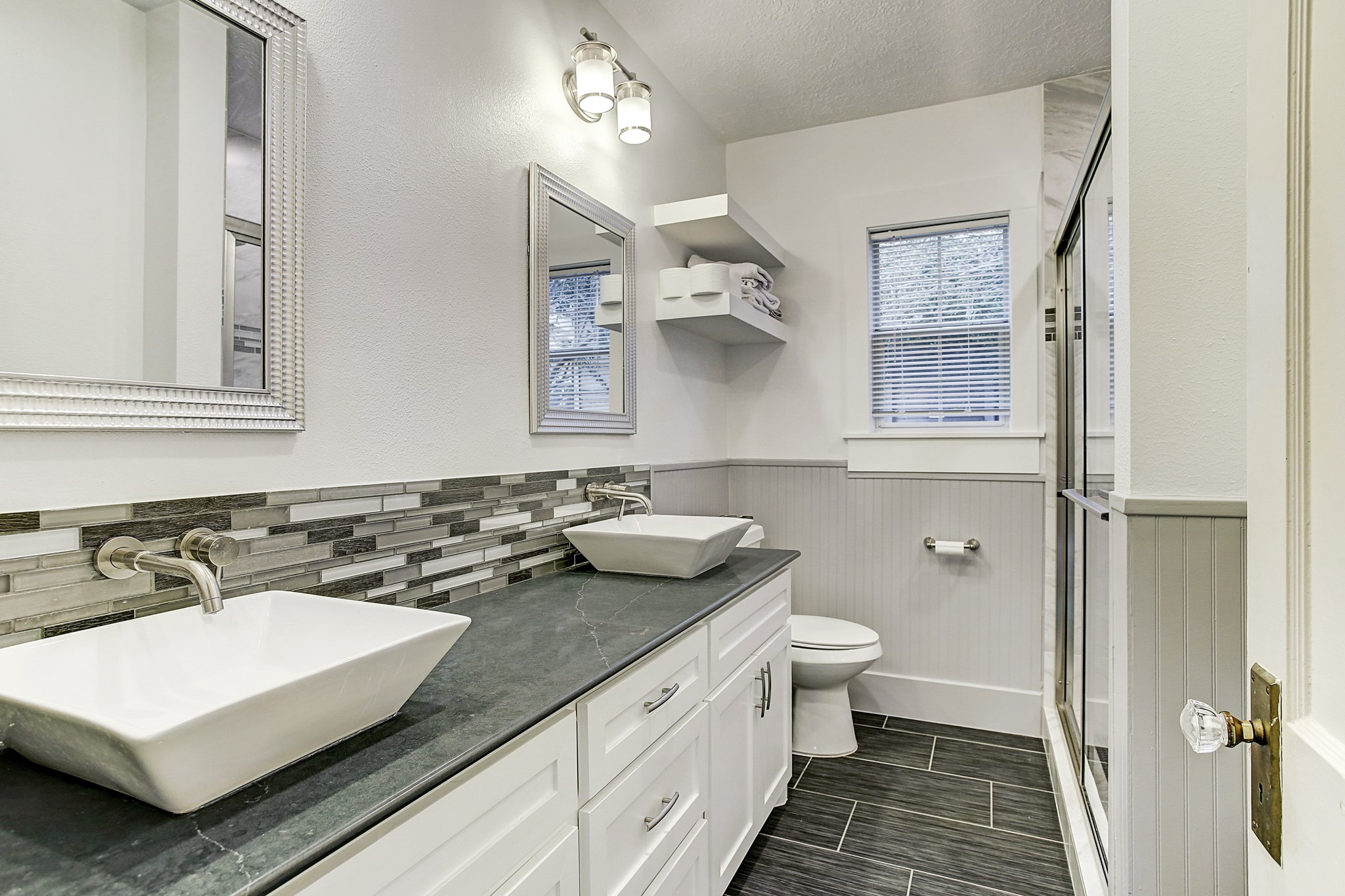 801 Le Green Street Property Photo 11