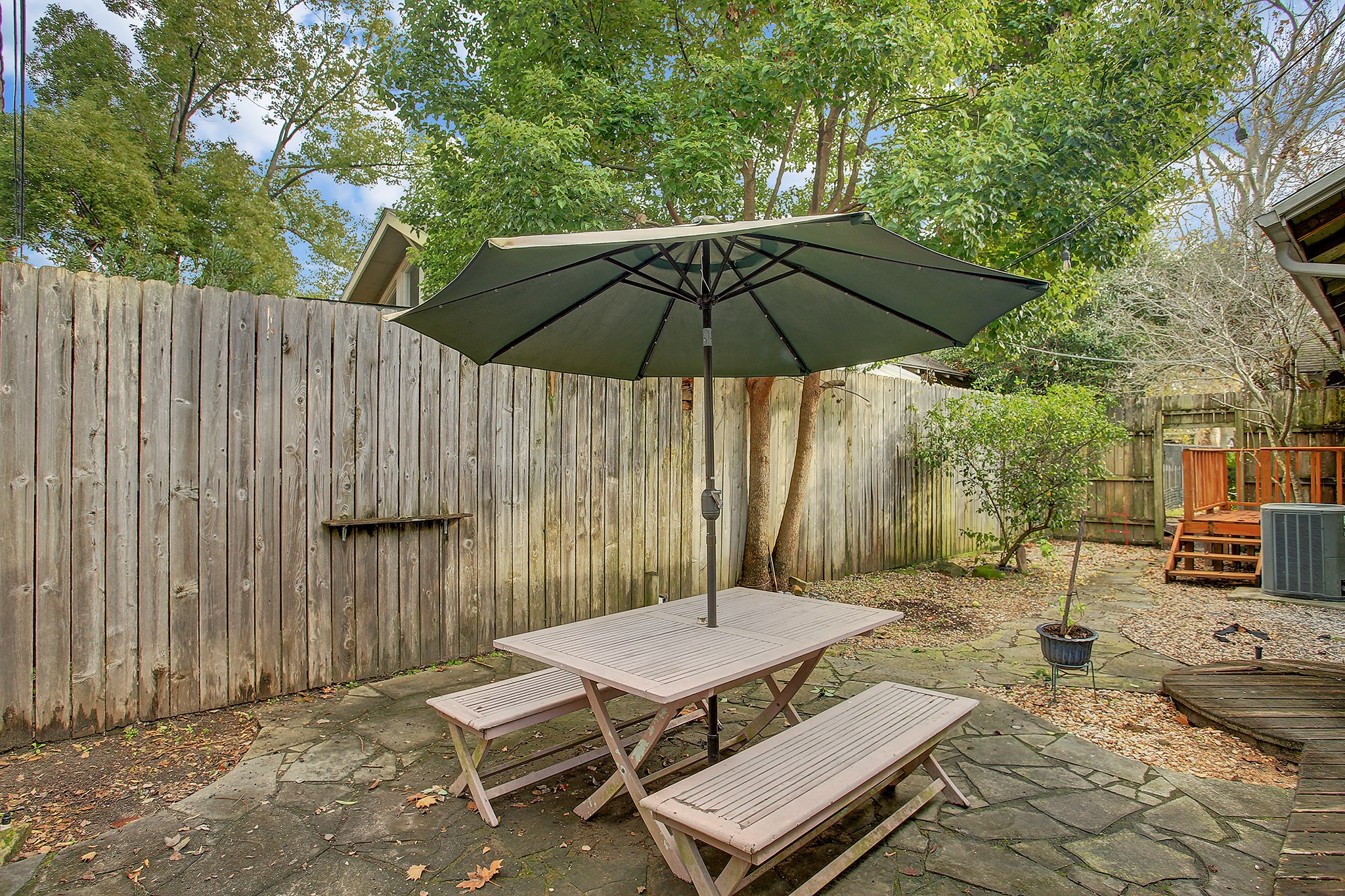 801 Le Green Street Property Photo 13
