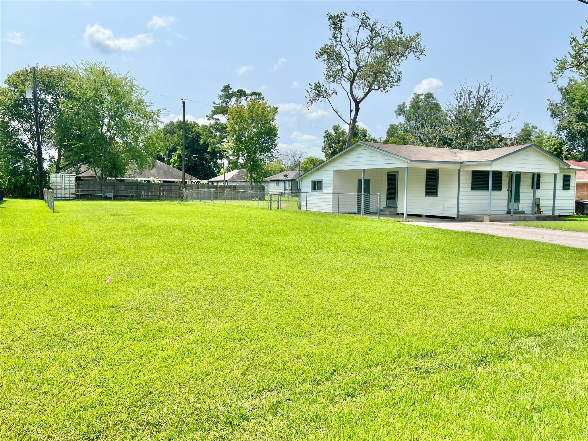 11815 15th Street Property Photo 3
