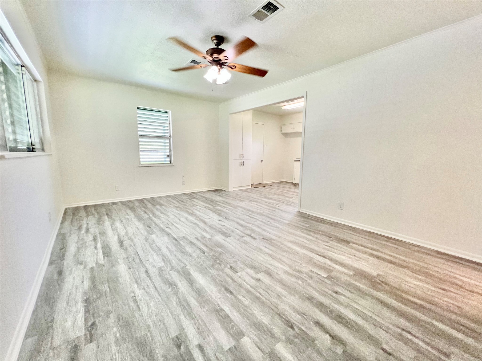 11815 15th Street Property Photo 8