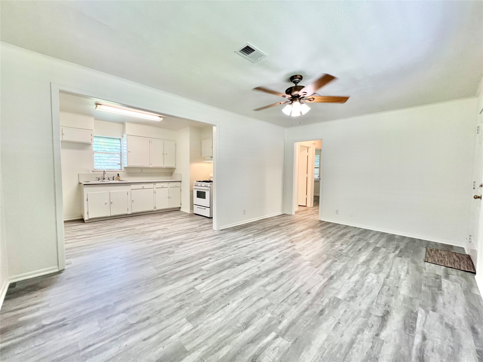 11815 15th Street Property Photo 9
