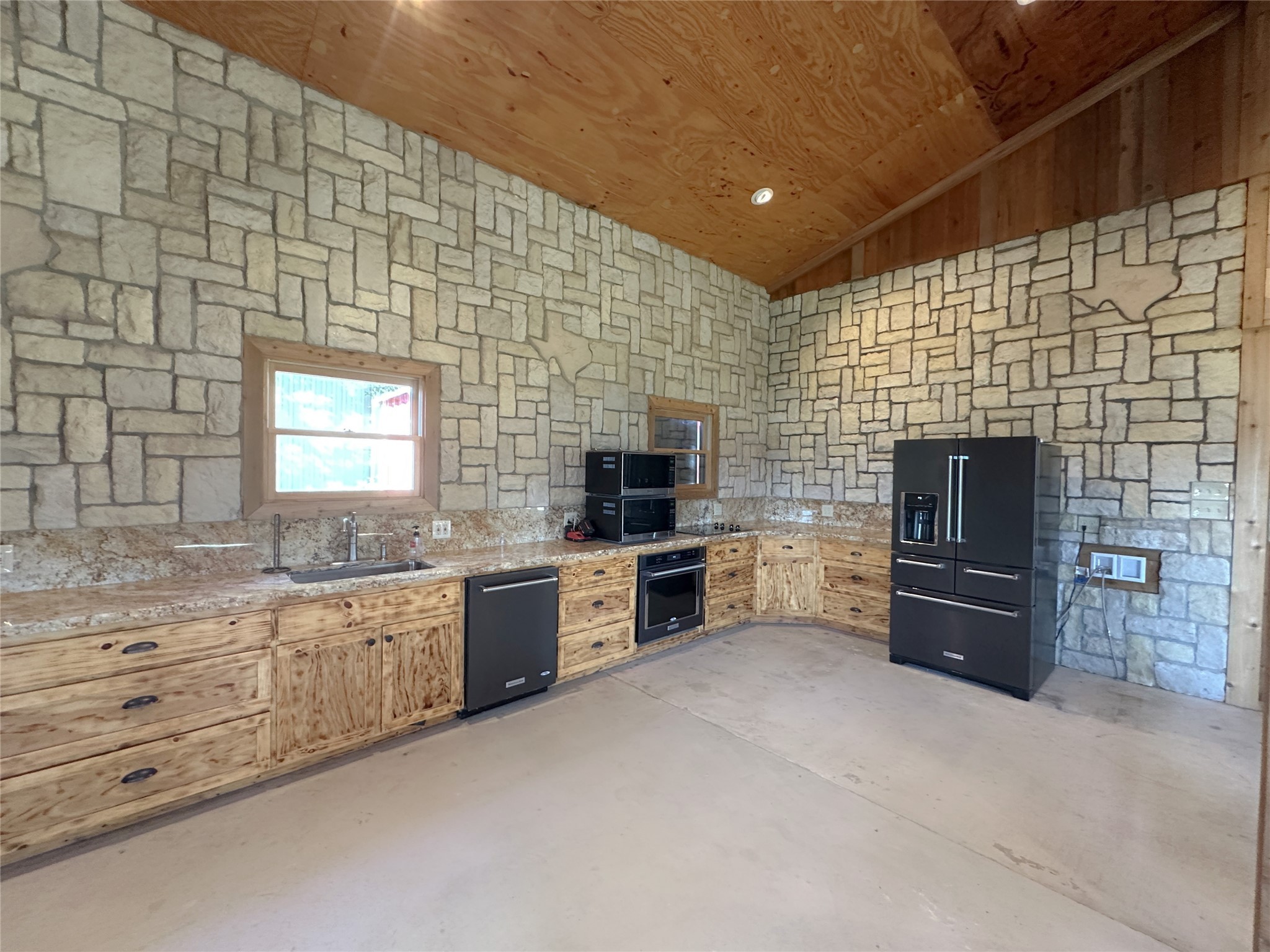 623 Barkaloo Road Property Photo 11