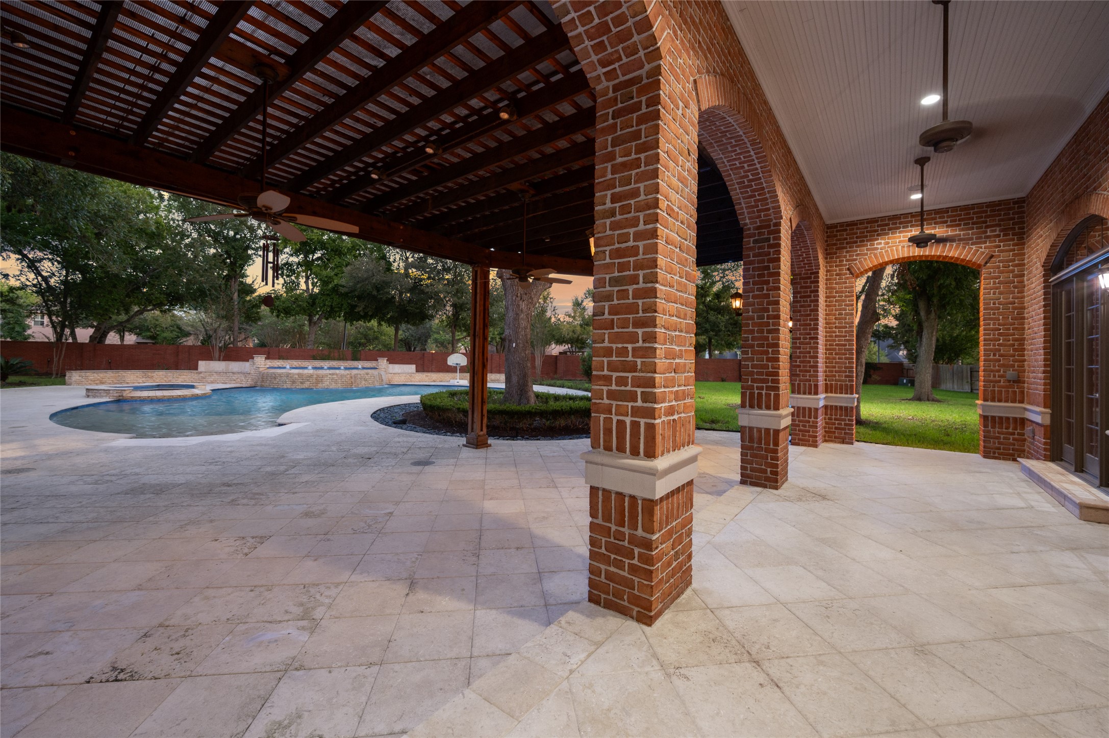 1802 Forest Gate Circle Property Photo 41