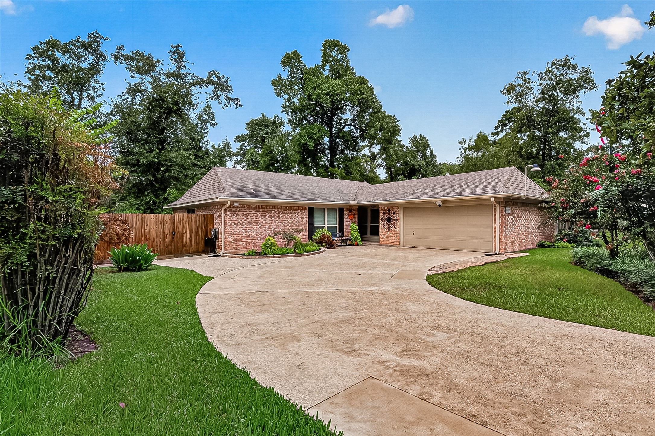 24719 Wilderness Road Property Photo 1