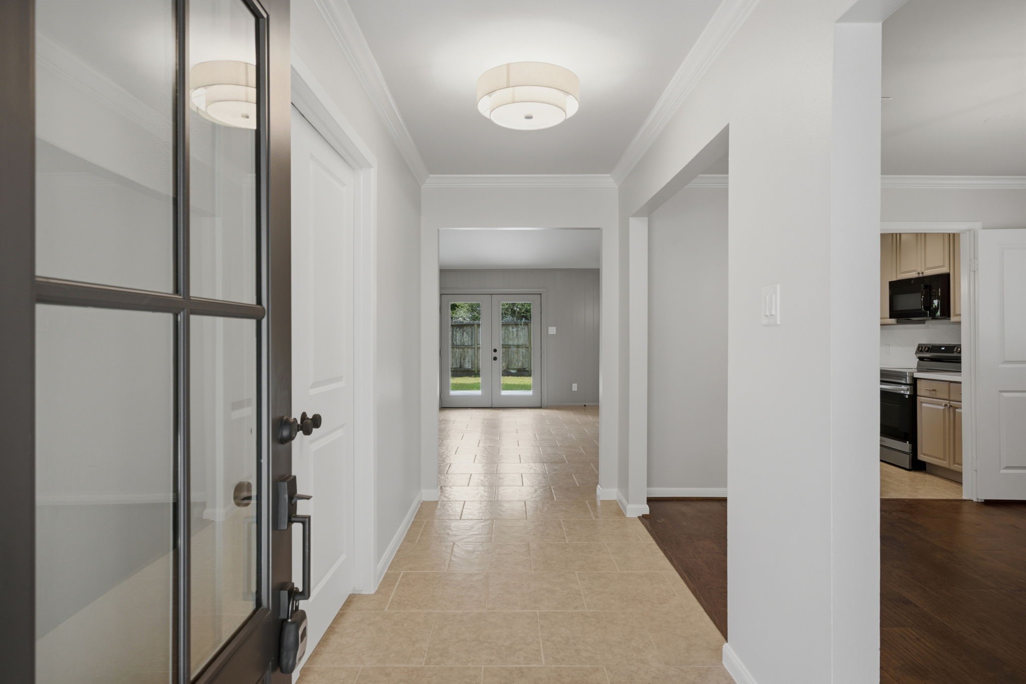 14035 Pinerock Lane Property Photo 5