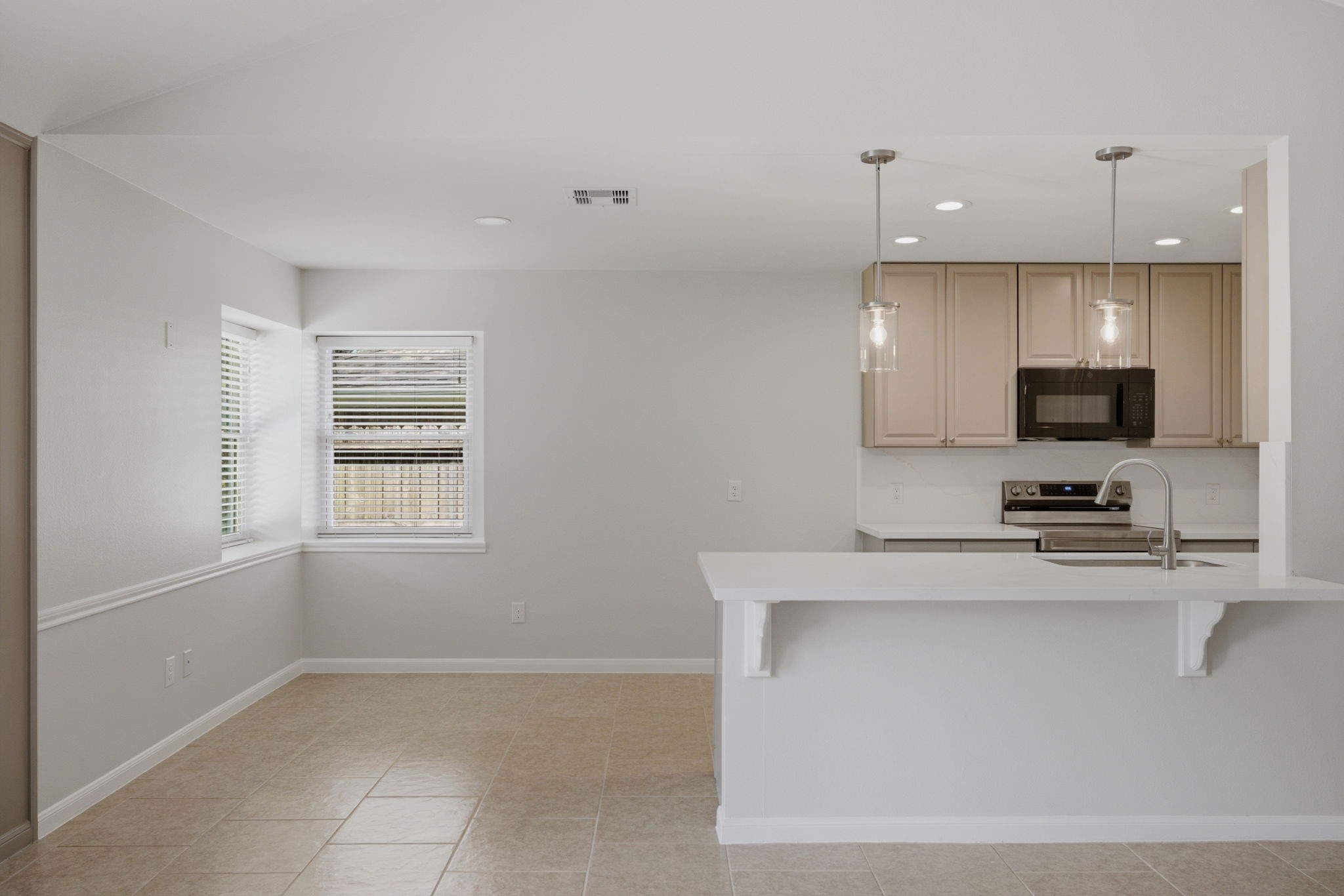14035 Pinerock Lane Property Photo 17