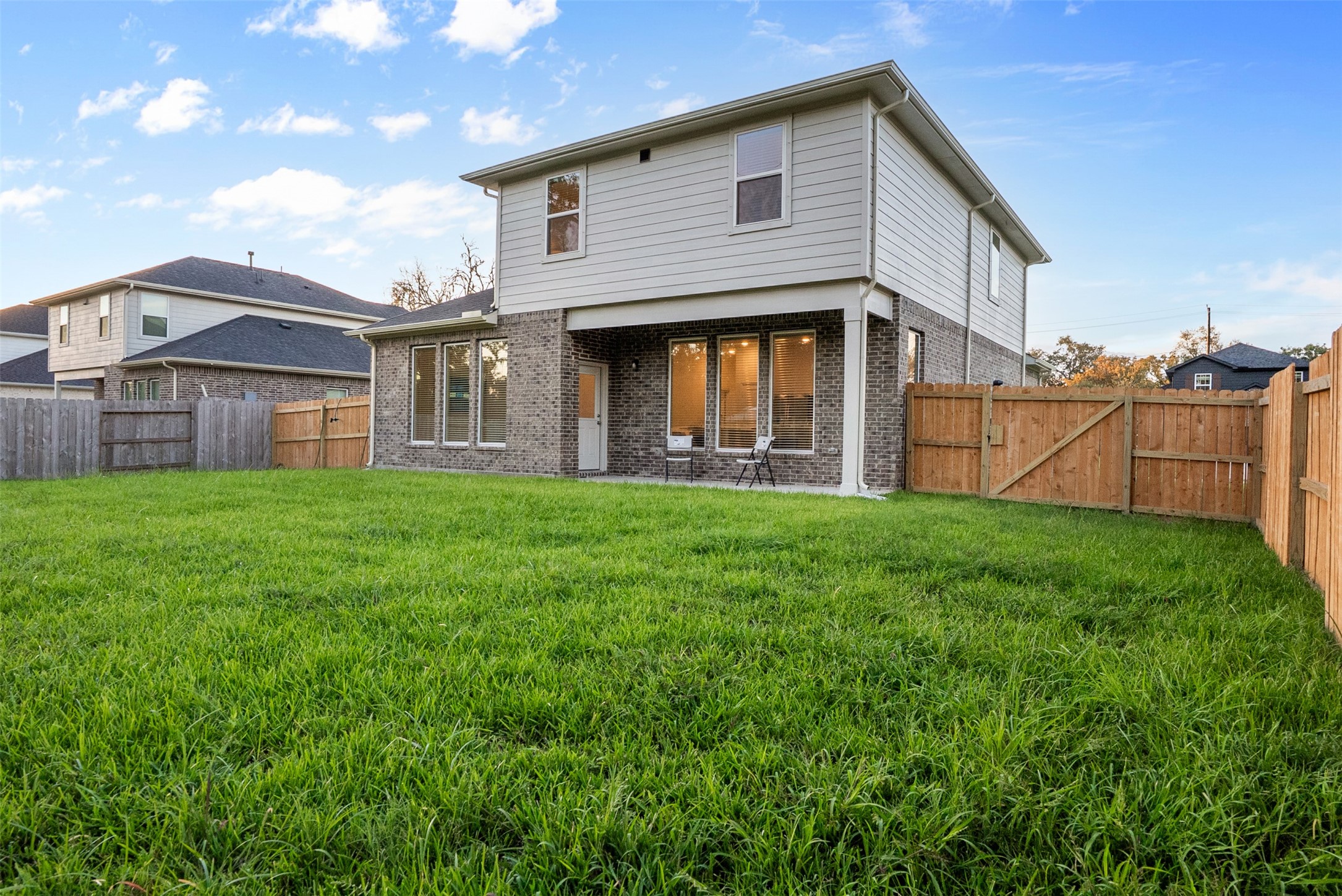 399 Magnolia Street Property Photo 2