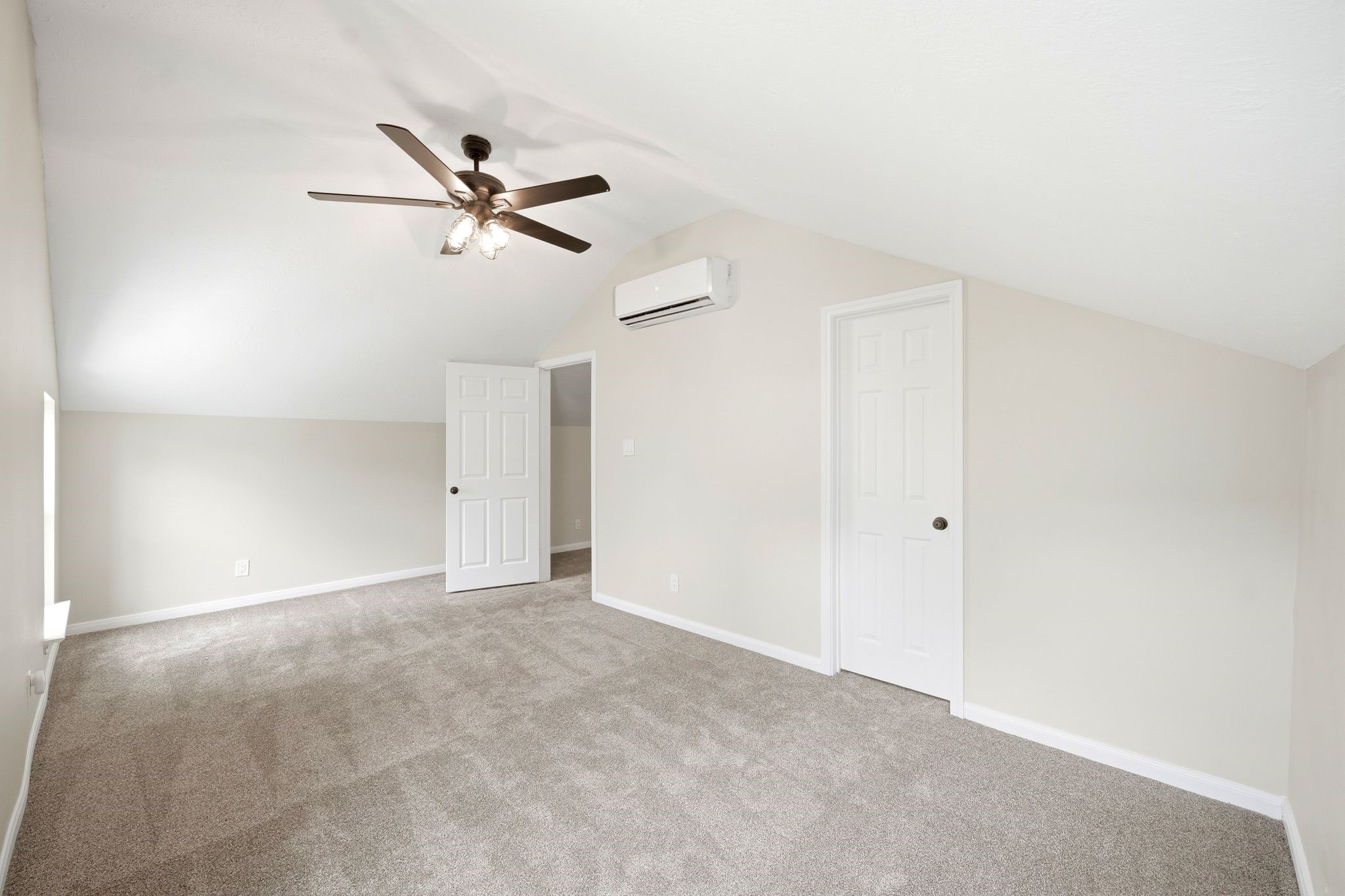 5514 Pine Arbor Drive Property Photo 35