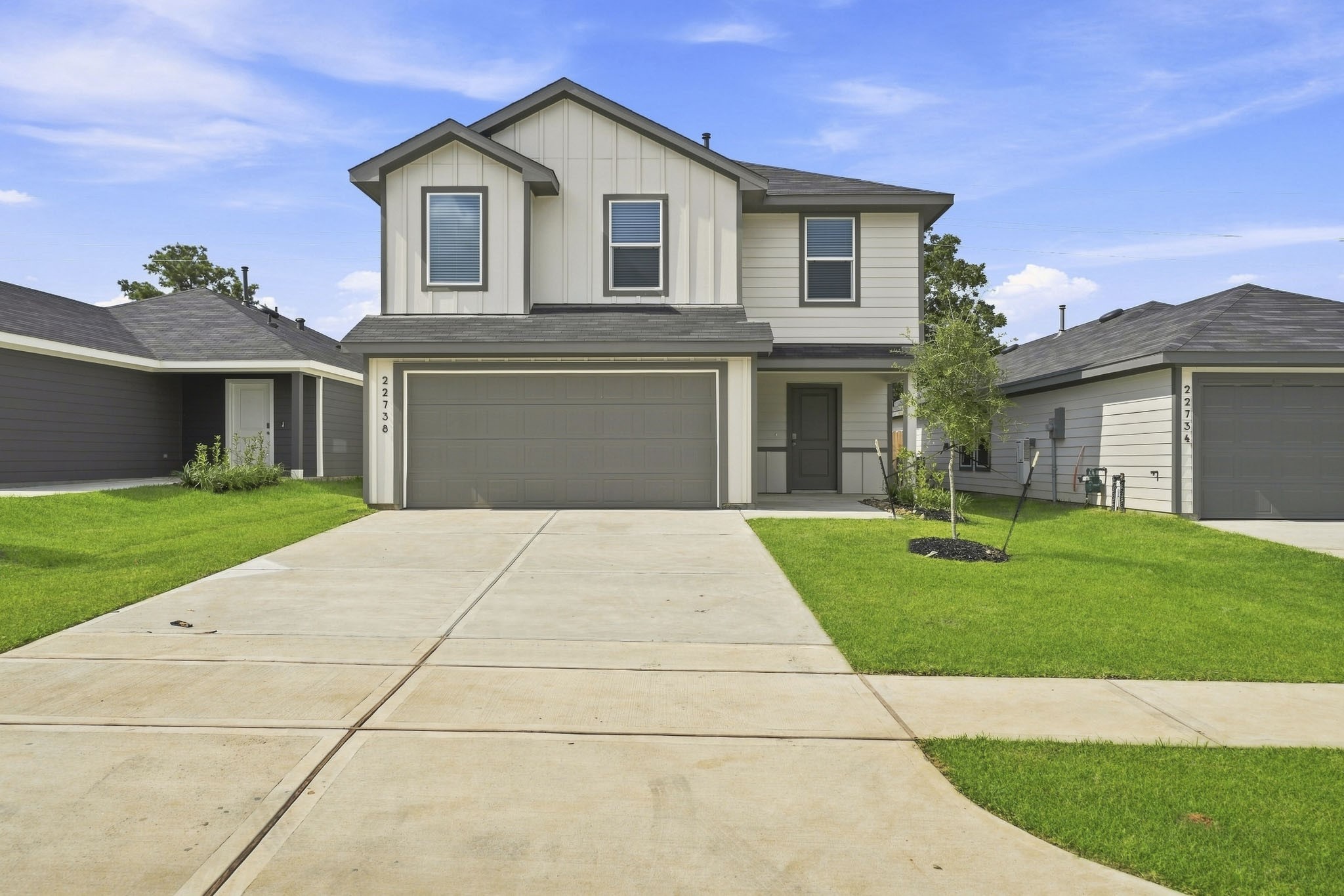 22738 Primrose Wind Lane Property Photo 1