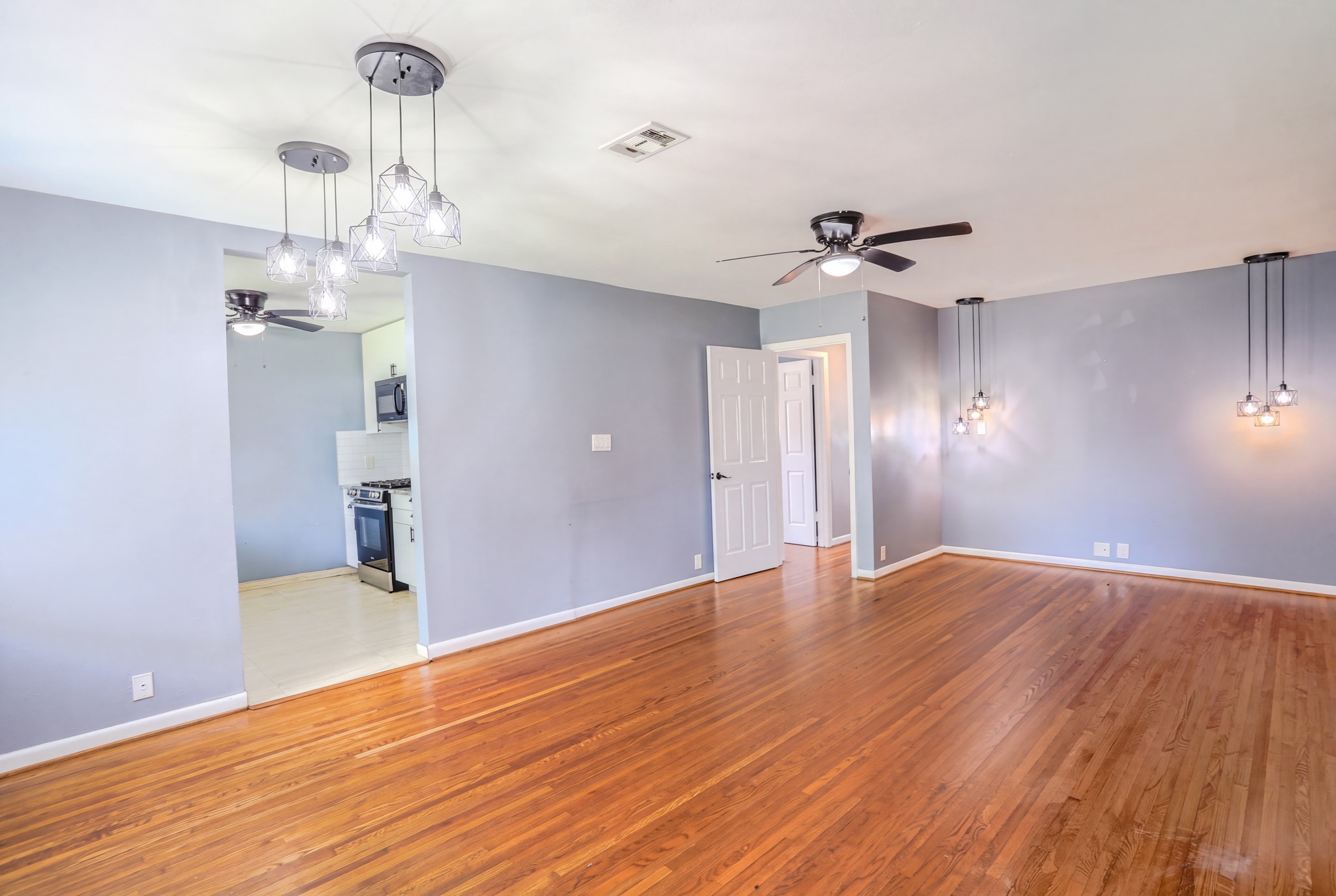 511 Guyer Street Property Photo 6