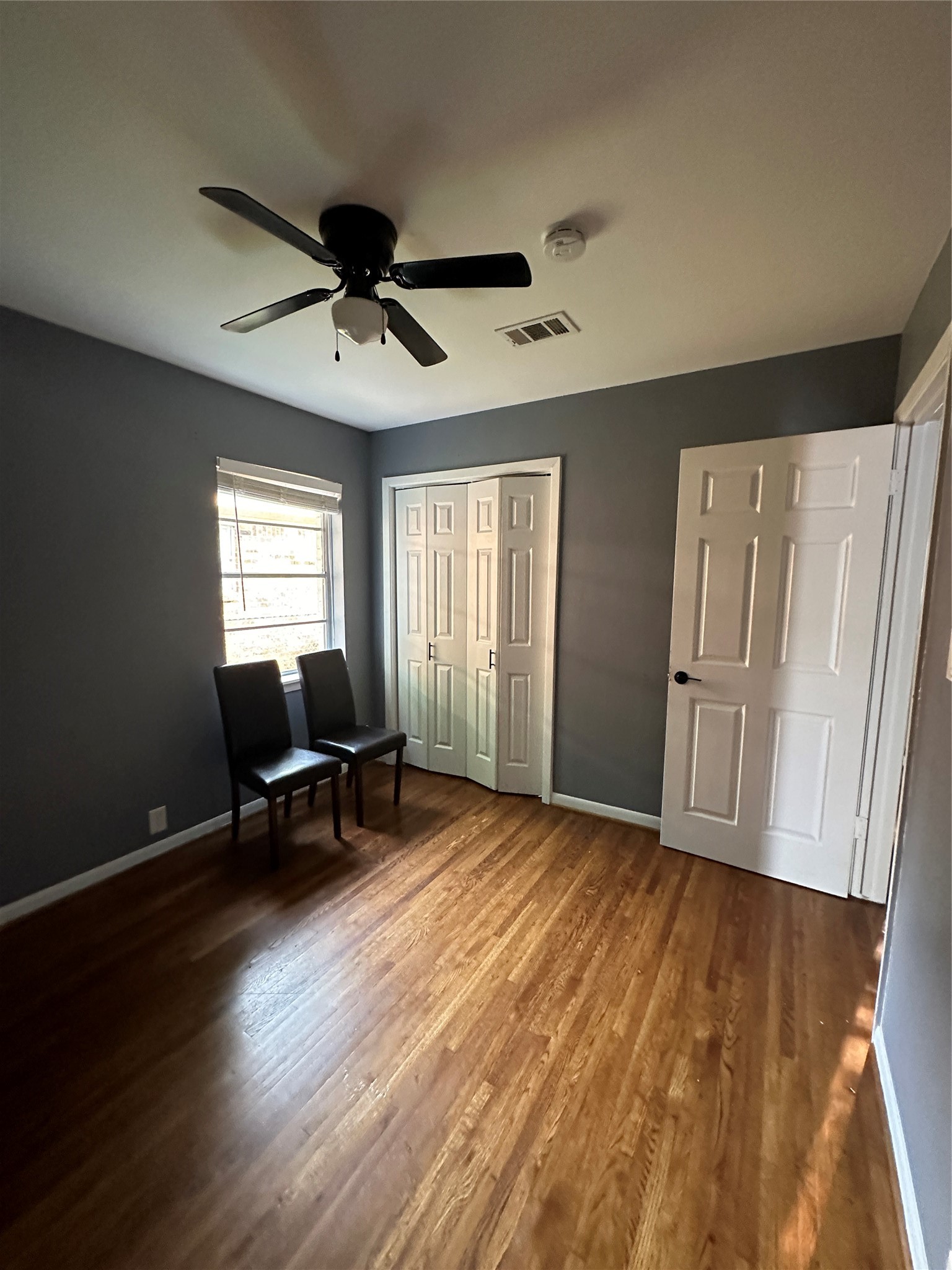 511 Guyer Street Property Photo 9