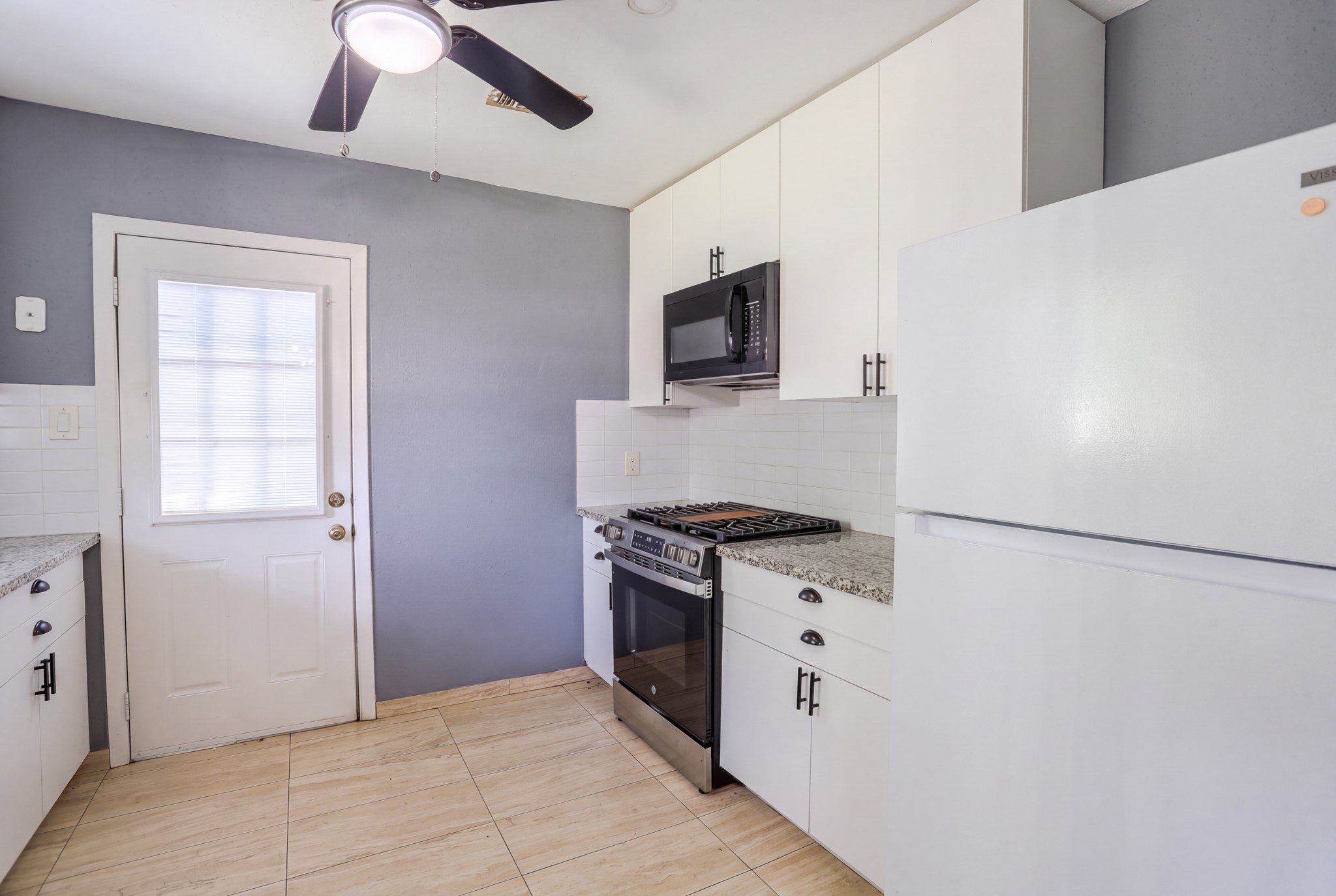 511 Guyer Street Property Photo 9