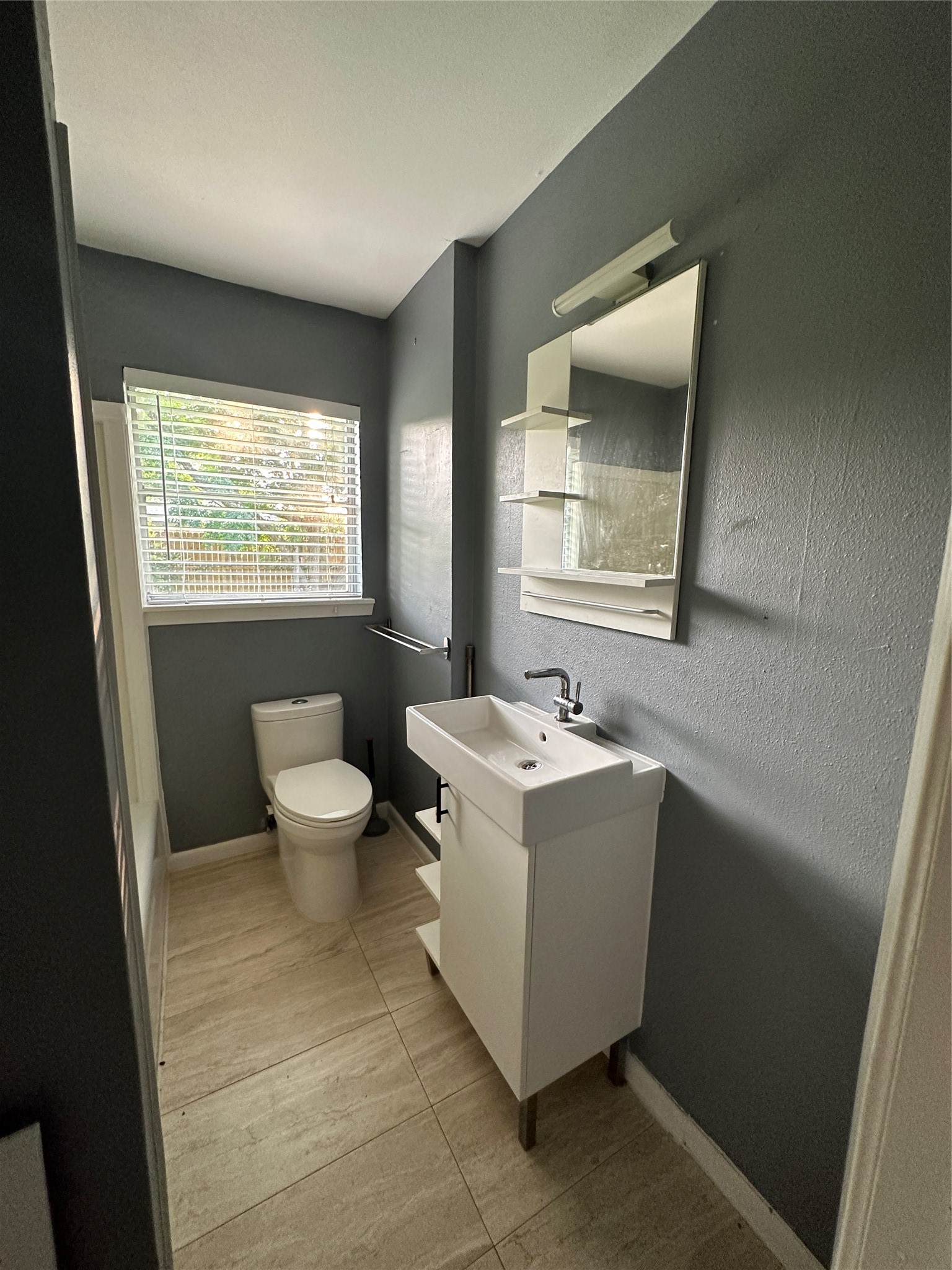 511 Guyer Street Property Photo 12