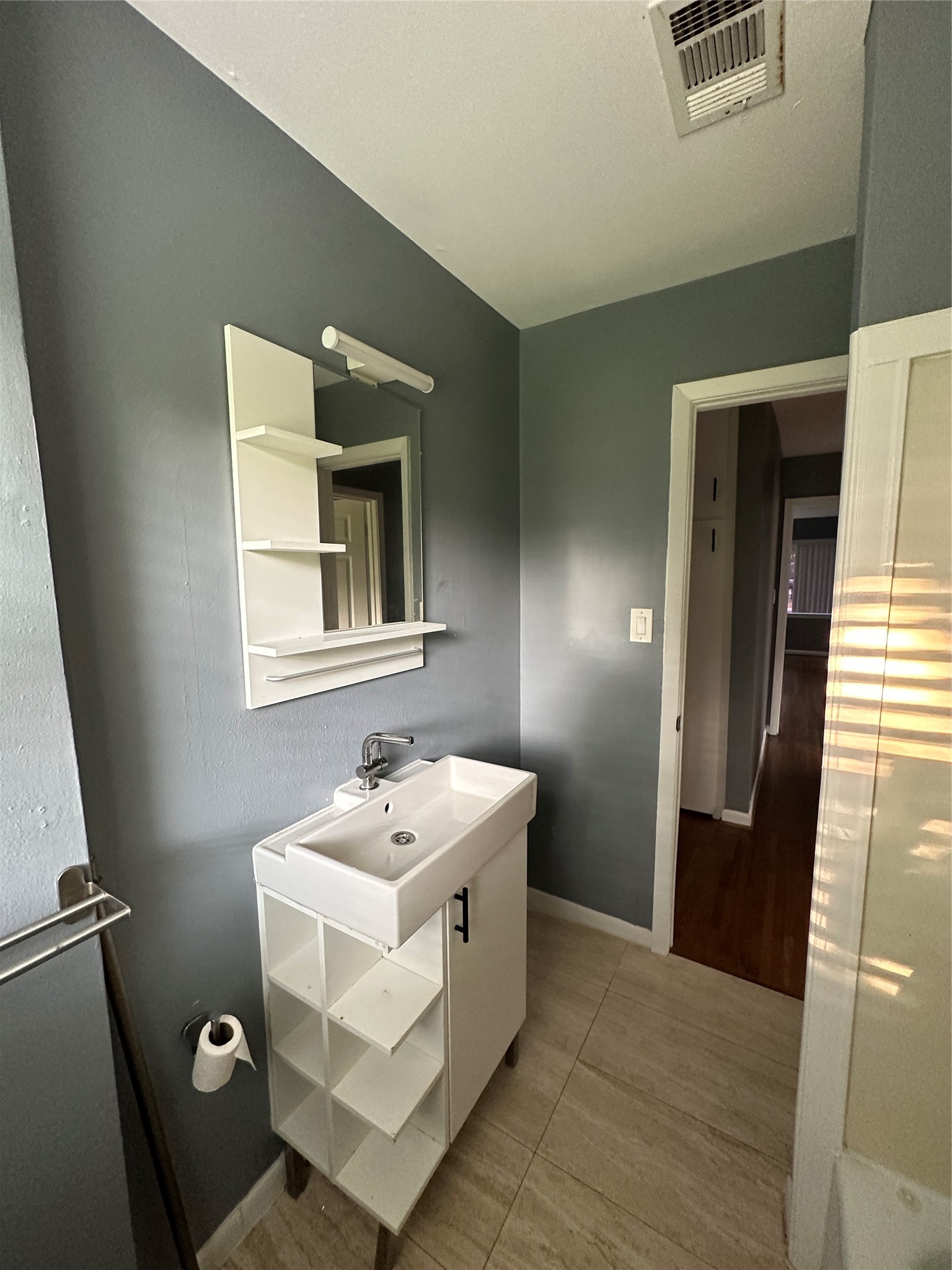 511 Guyer Street Property Photo 13