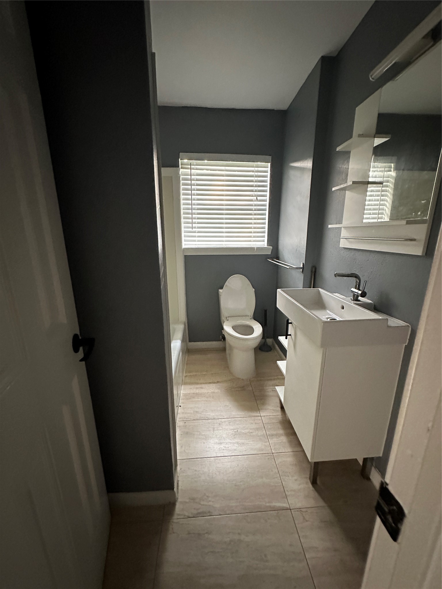 511 Guyer Street Property Photo 14