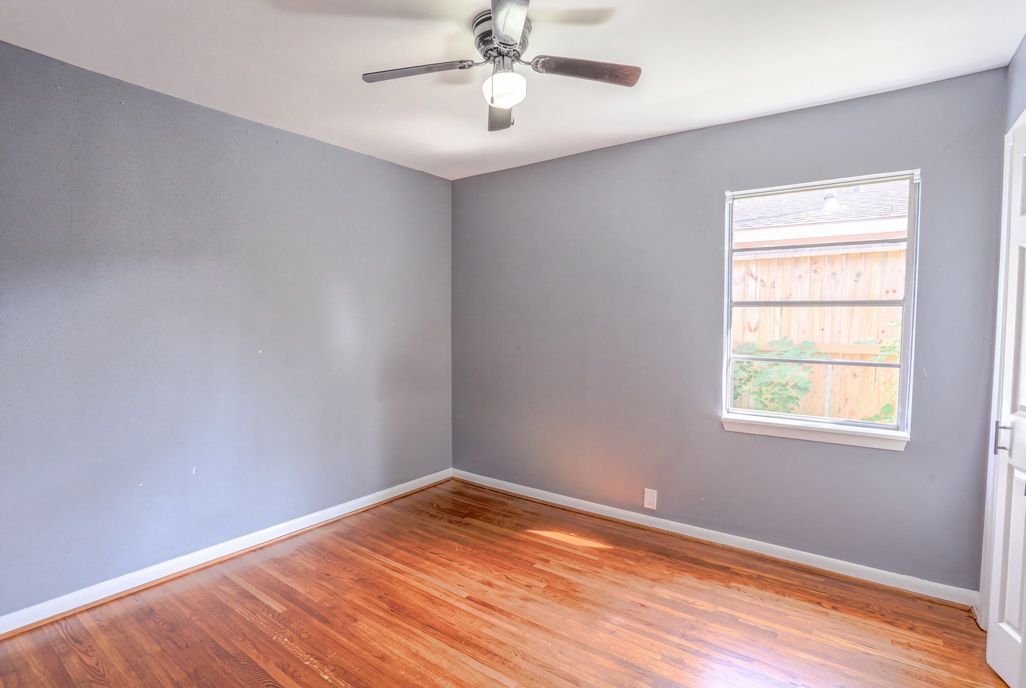 511 Guyer Street Property Photo 15