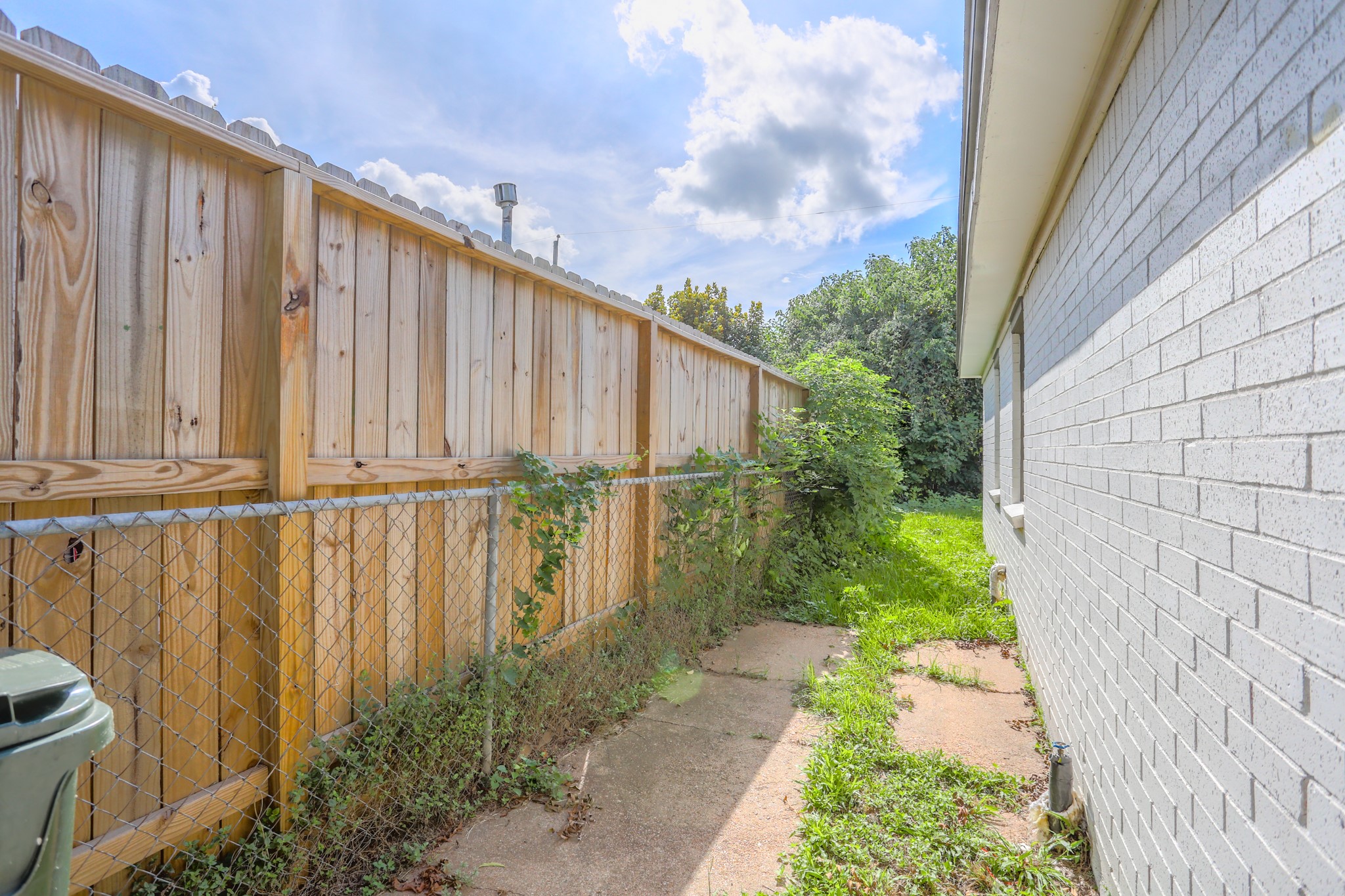 511 Guyer Street Property Photo 19