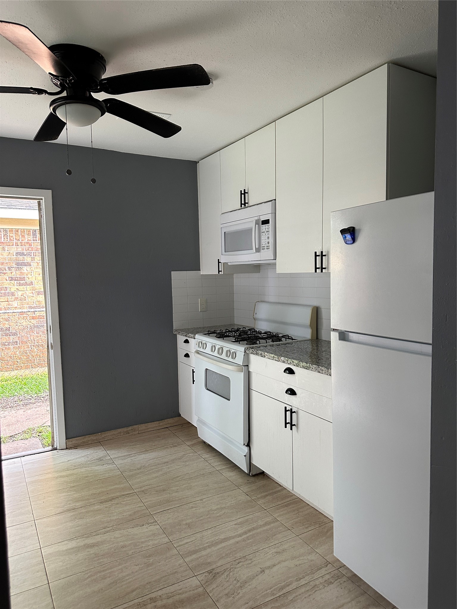 511 Guyer Street Property Photo 28
