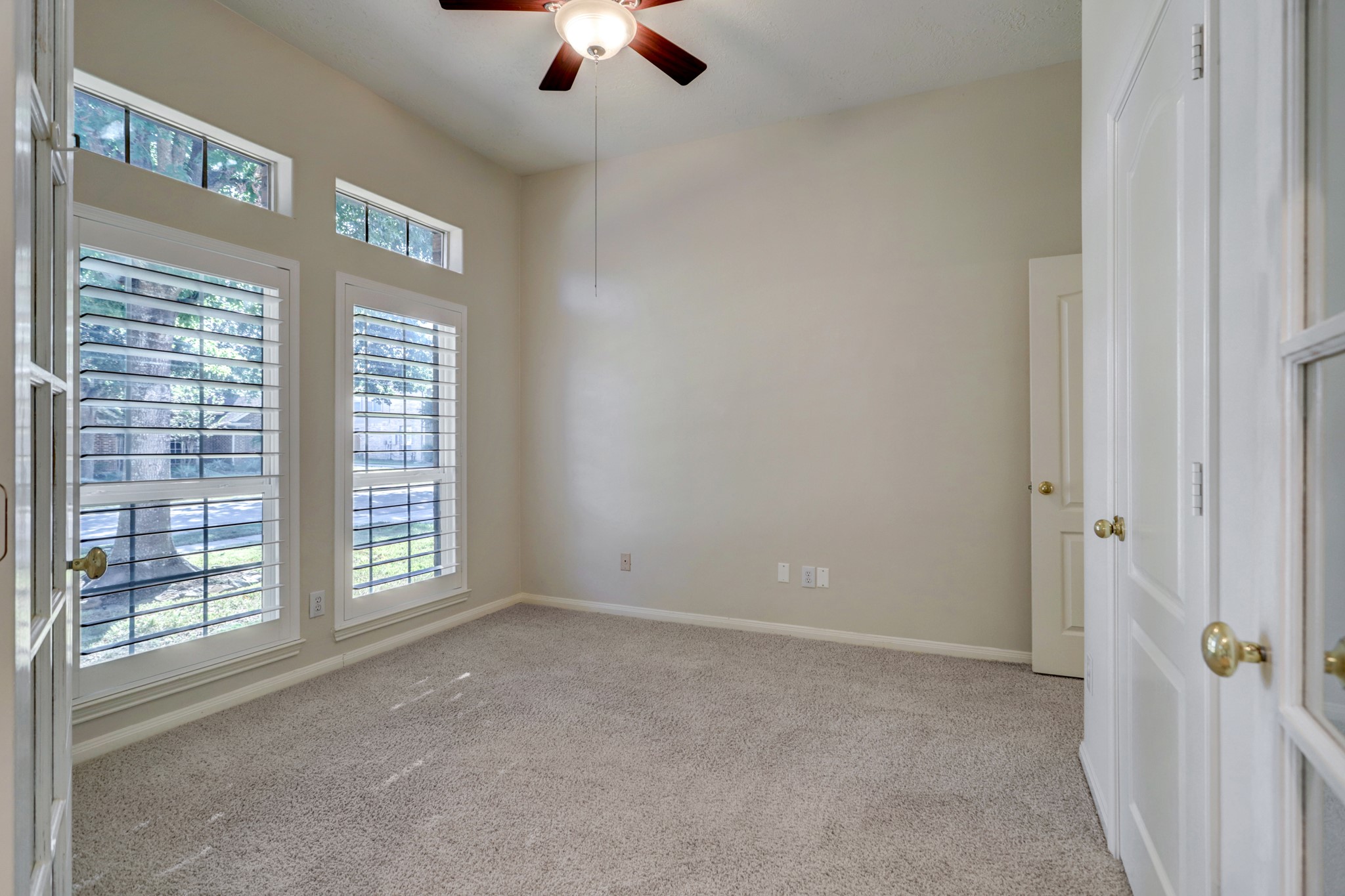 4219 Copper Creek Property Photo 3