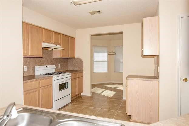 19514 Oleander Ridge Way Property Photo 2