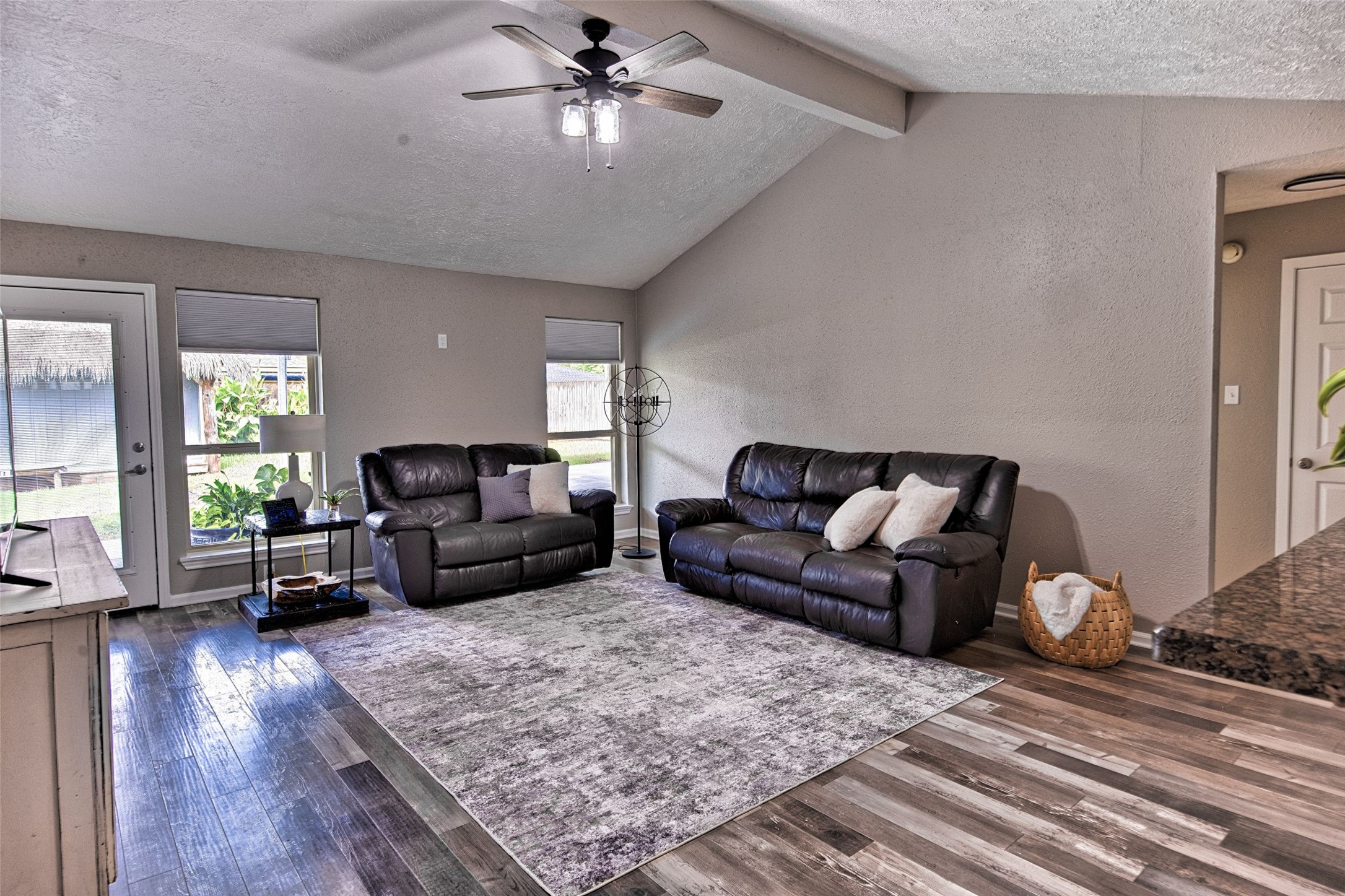 6218 Creekside Lane Property Photo 6