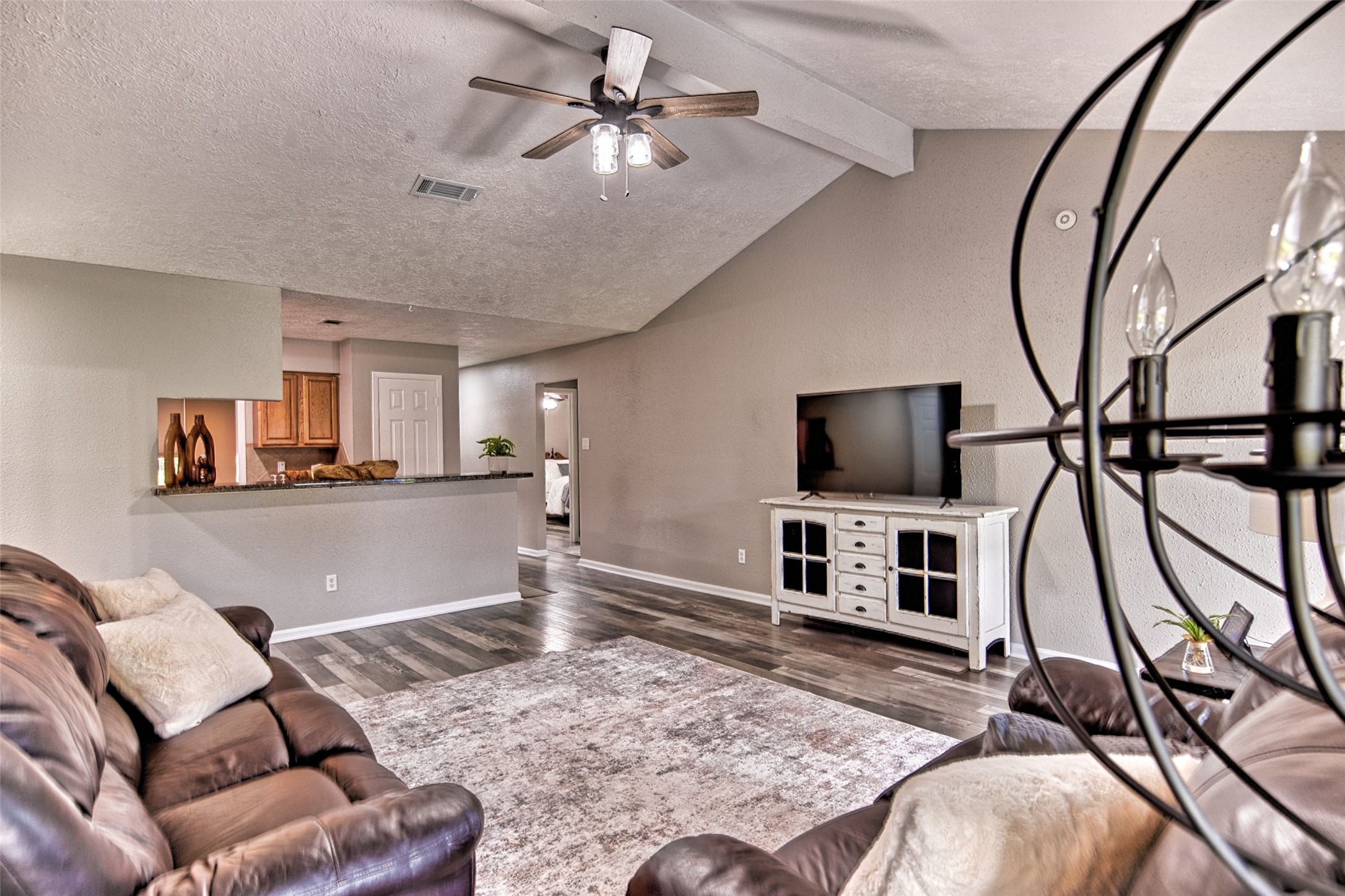 6218 Creekside Lane Property Photo 7