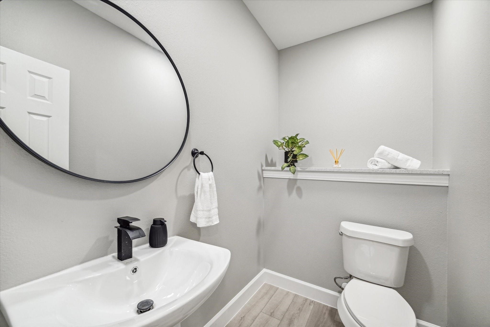 765 Enterprise Street E Property Photo 5