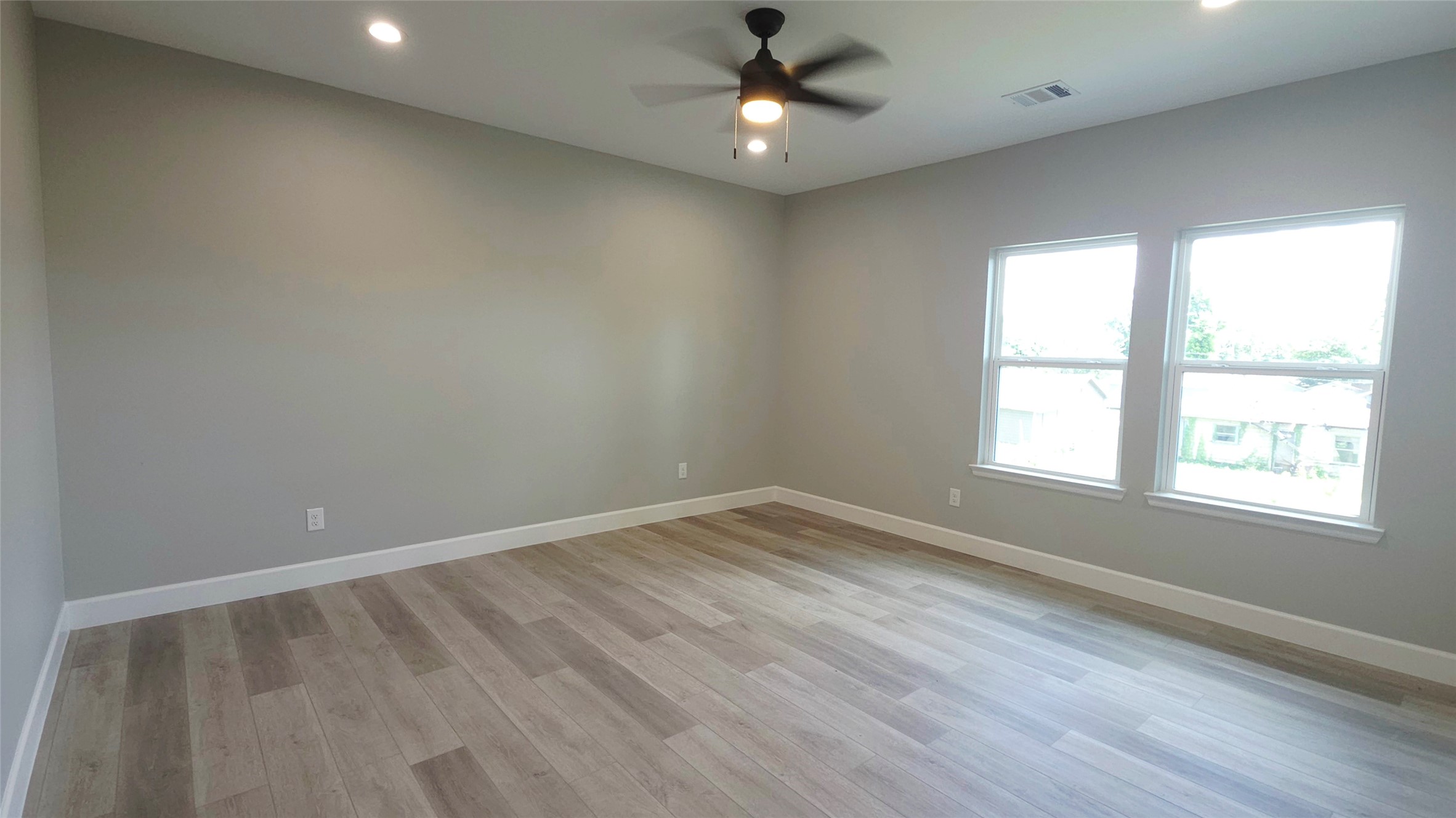 765 Enterprise Street E Property Photo 12