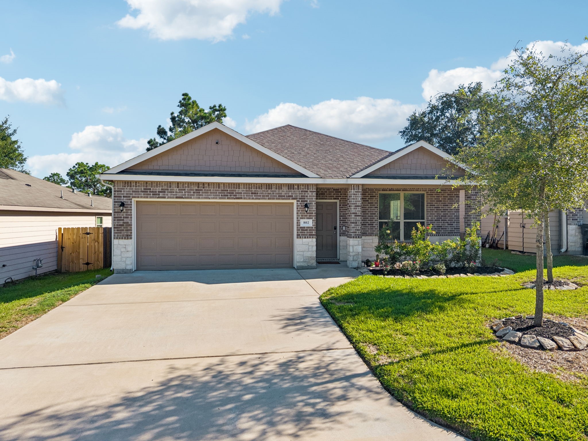802 Lovebug Lane Property Photo 1