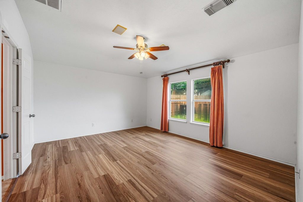 22327 Albee Drive Property Photo 15