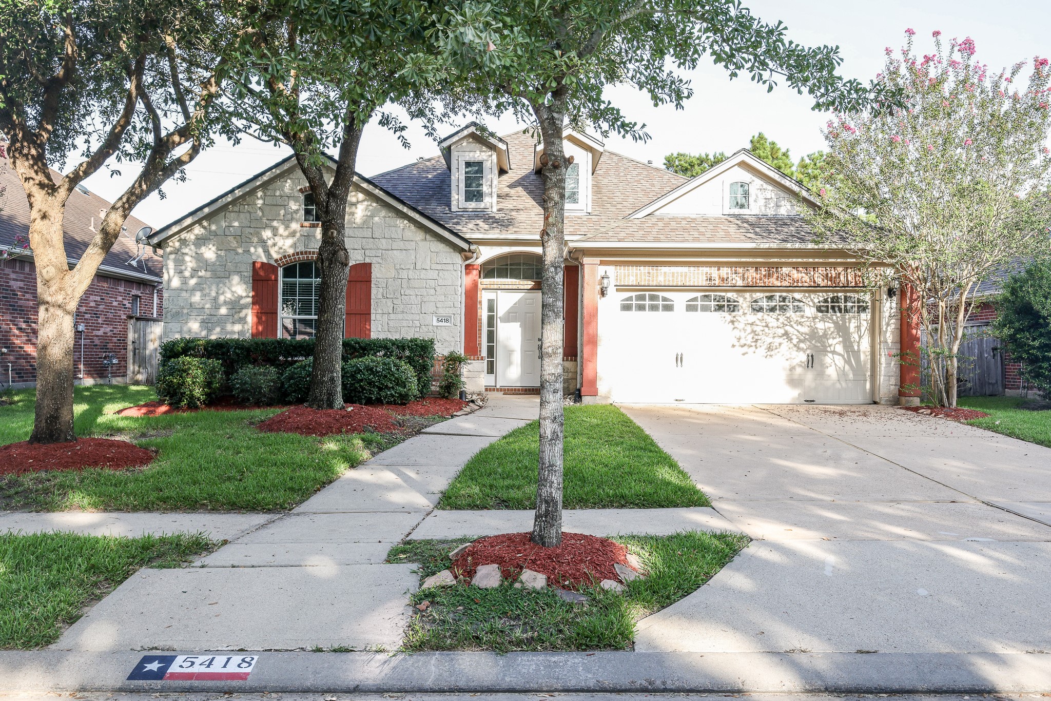5418 Lacey Oak Meadow Drive Property Photo 1