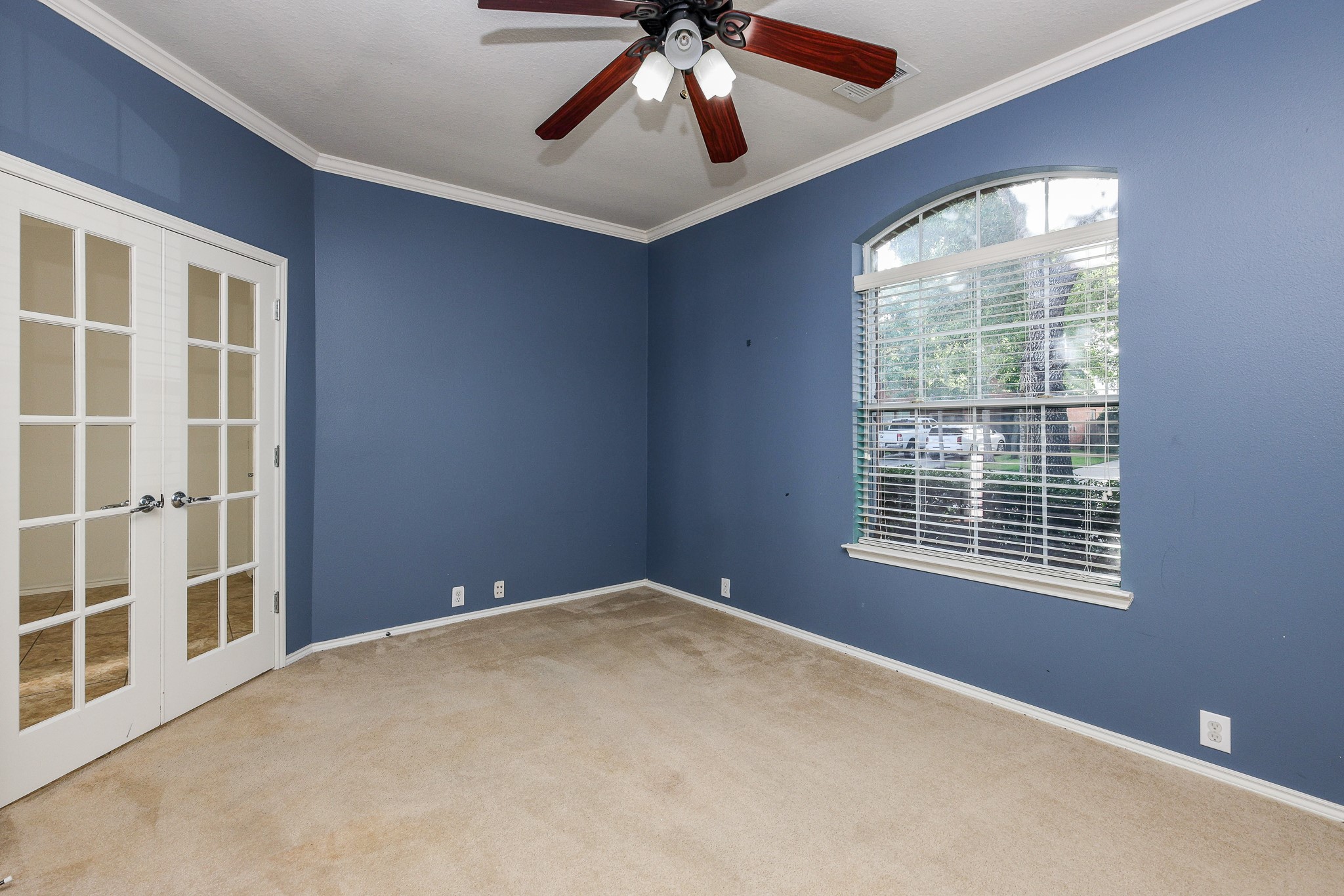 5418 Lacey Oak Meadow Drive Property Photo 4