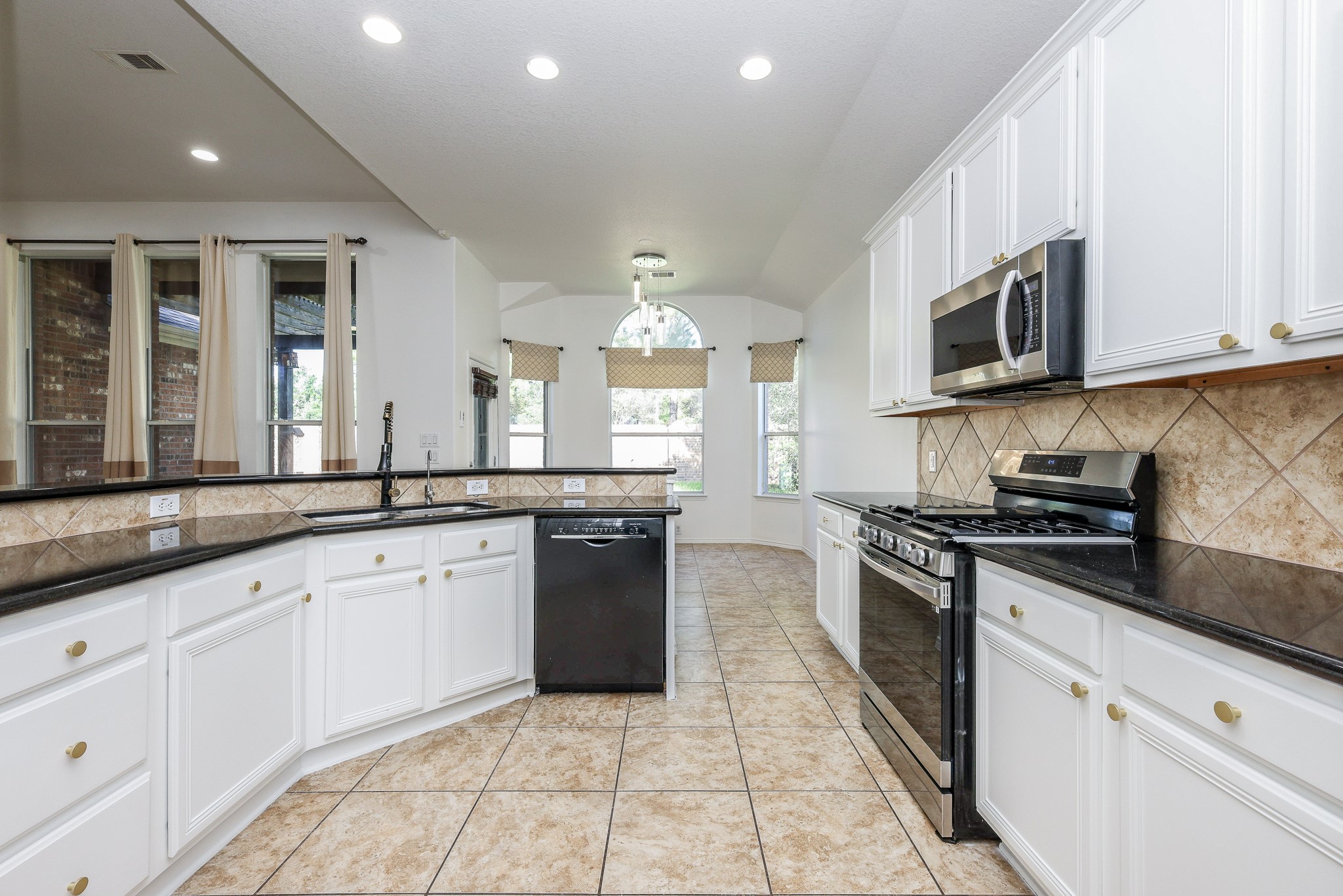 5418 Lacey Oak Meadow Drive Property Photo 13