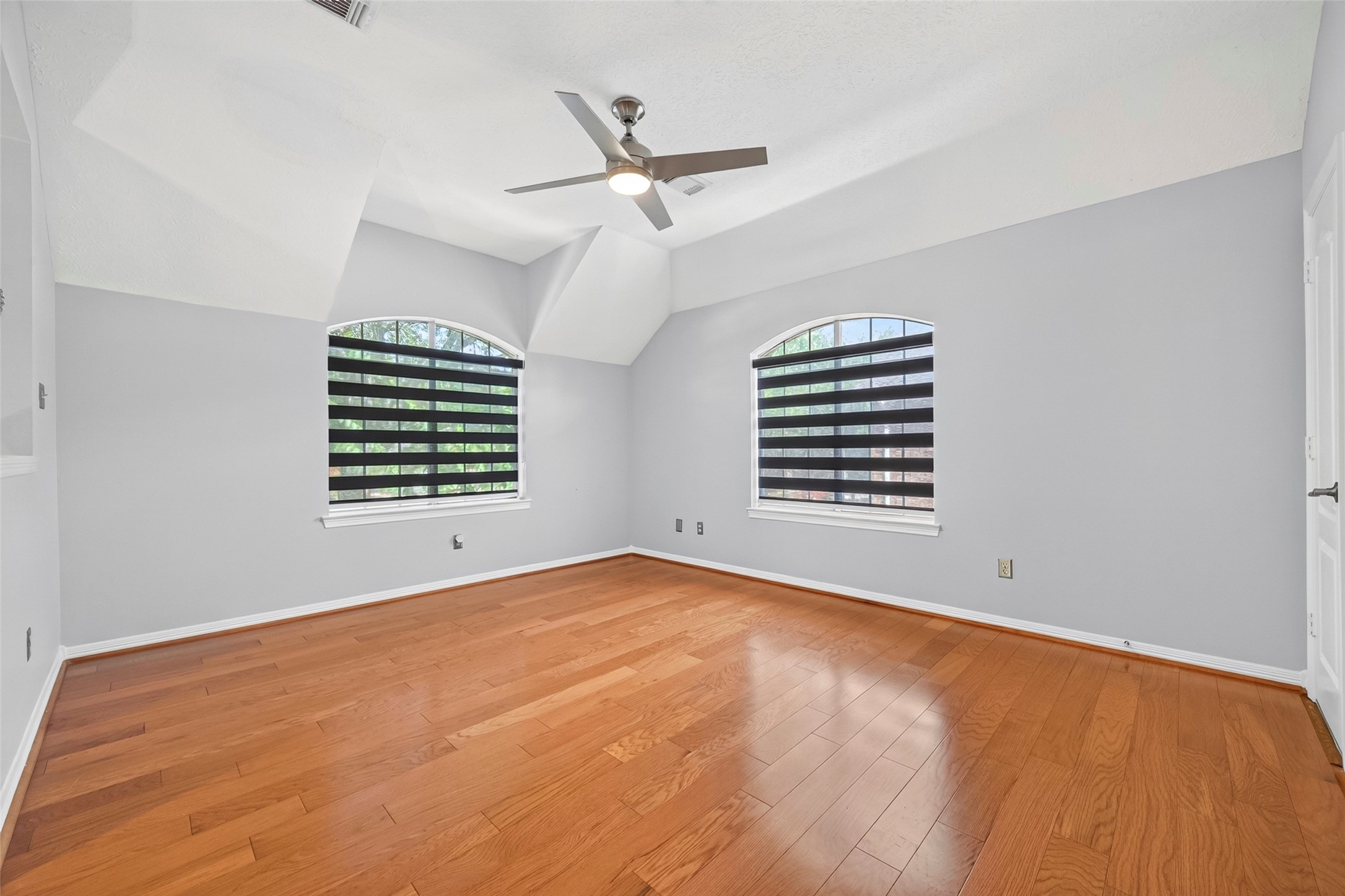 4234 Merriweather Street Property Photo 32