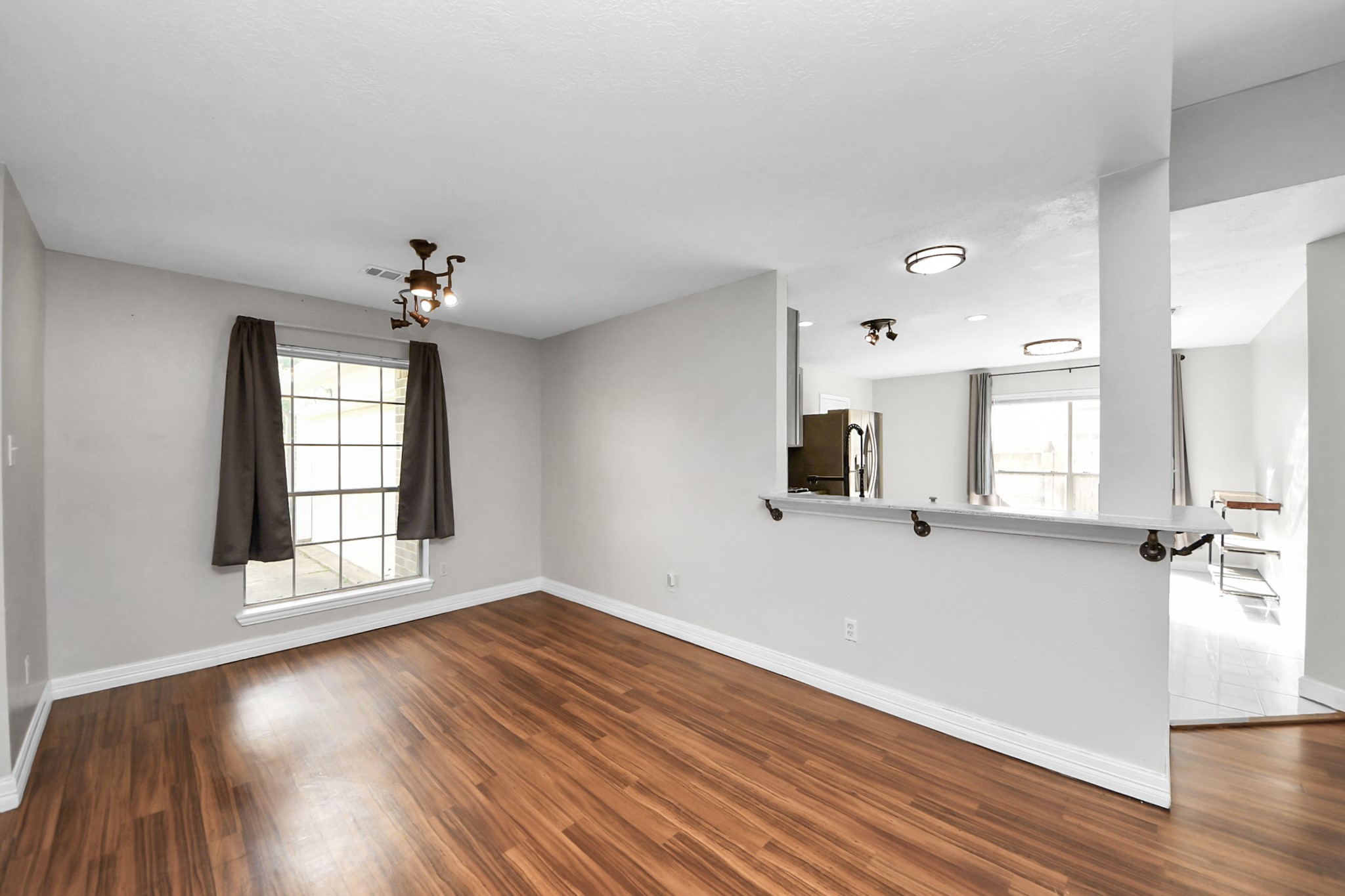 28707 Stapleford Street Property Photo 3