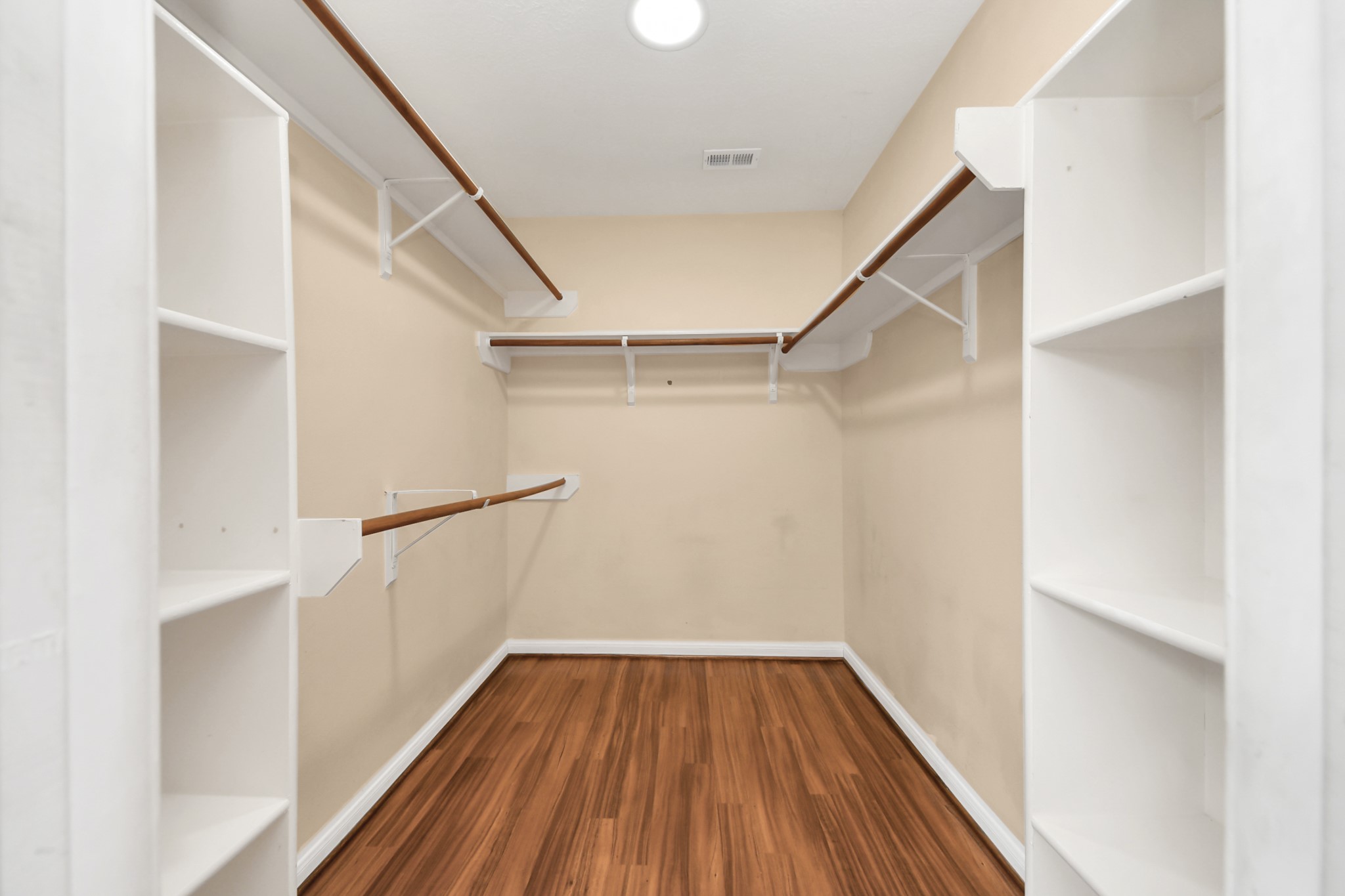 28707 Stapleford Street Property Photo 10