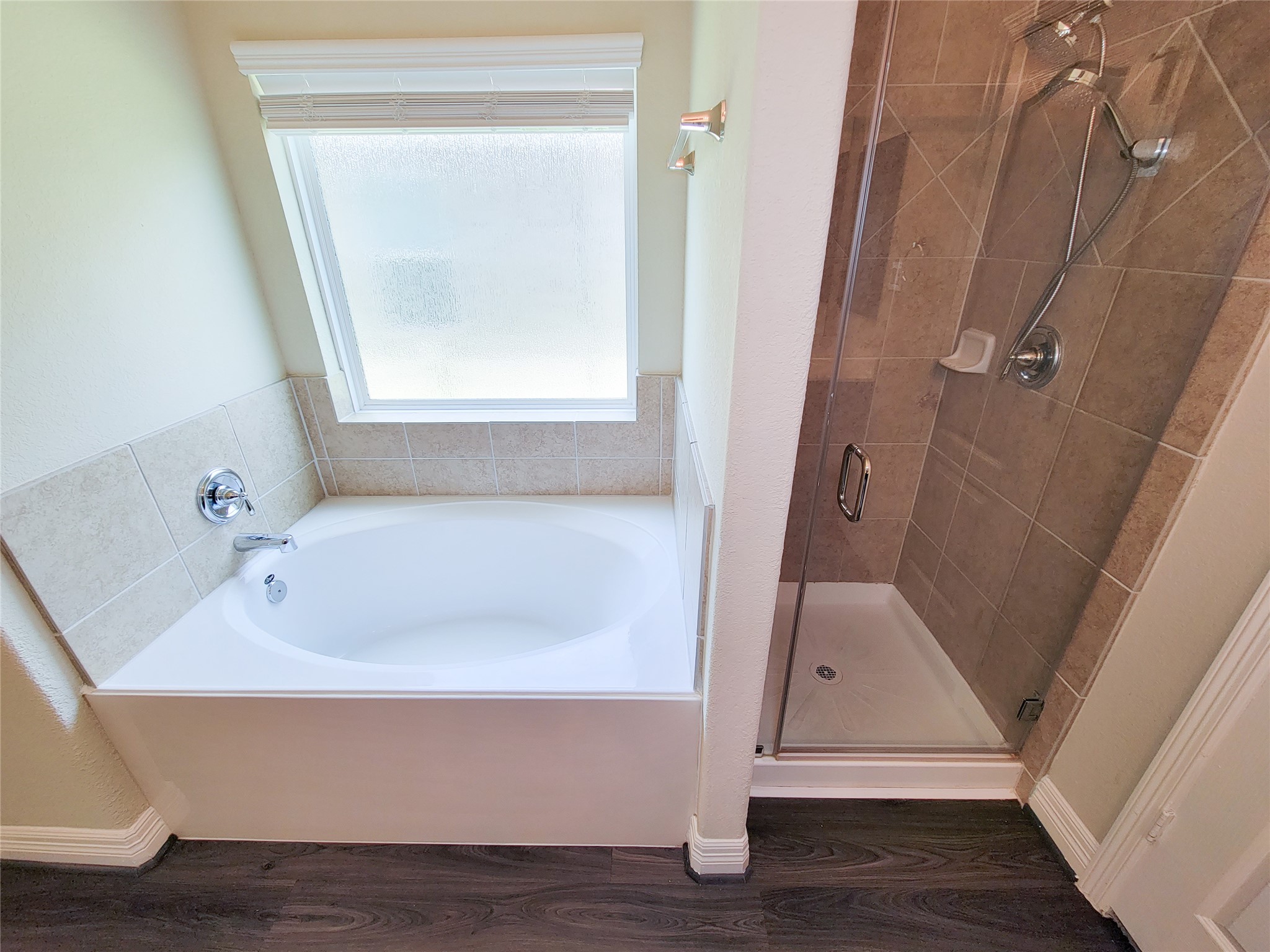 3430 Hughes Meadow Way Property Photo 10