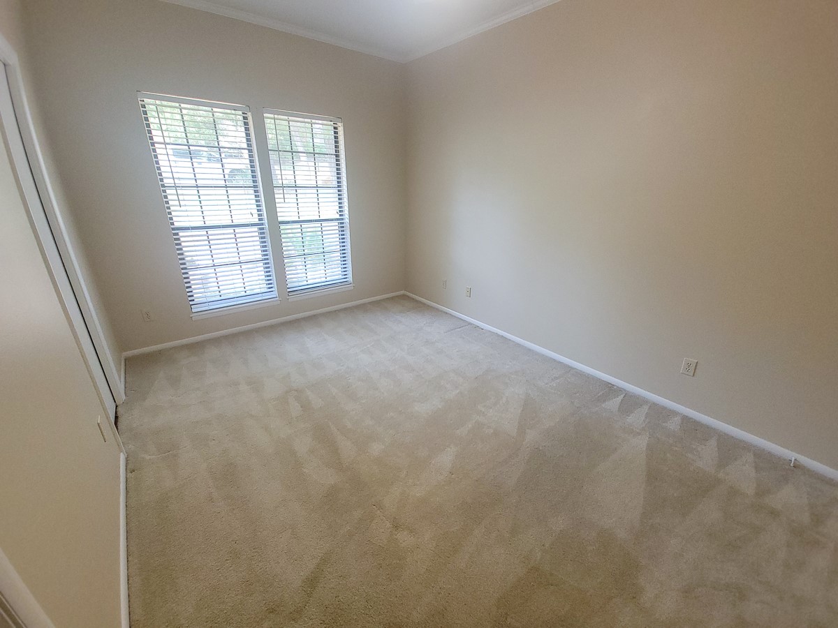 813 River Oaks Property Photo 17