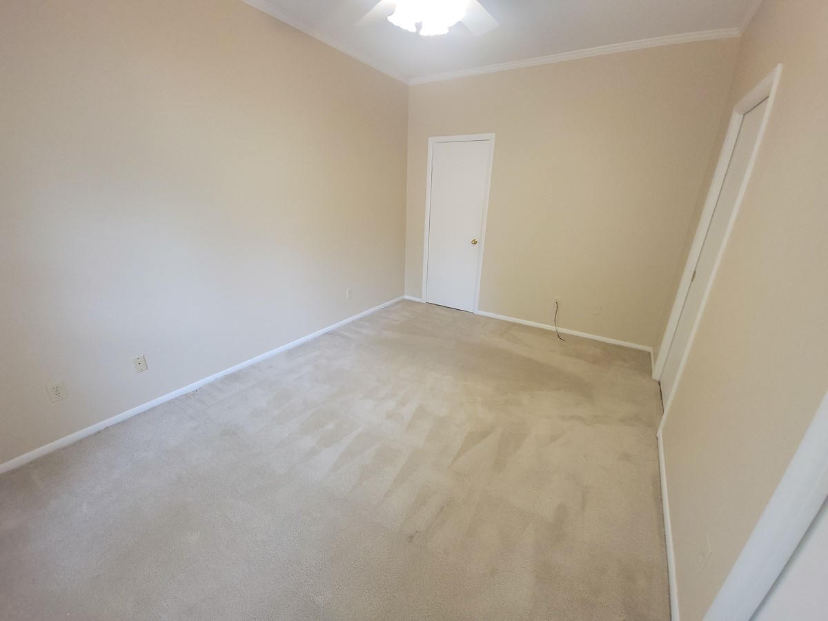 813 River Oaks Property Photo 18
