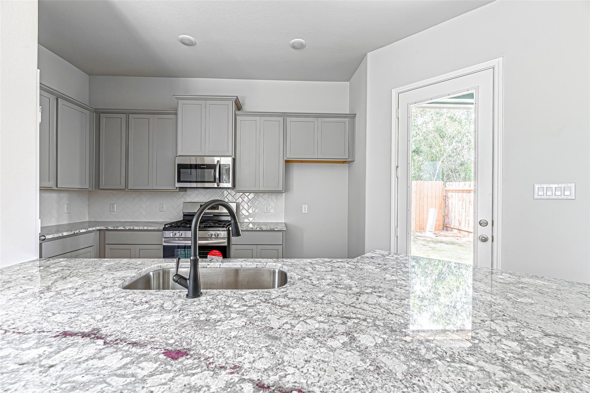 11424 Waterford Spring Trail Property Photo 6
